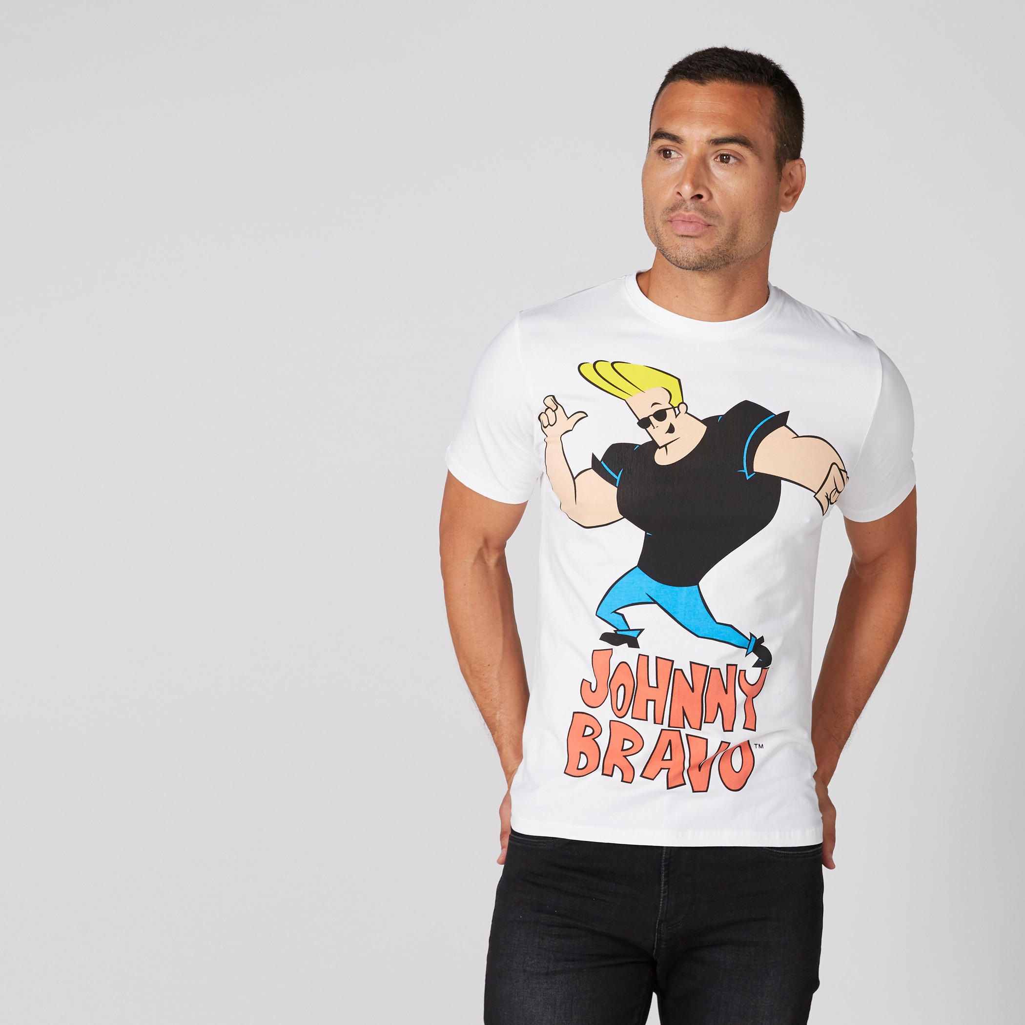 تيشيرت بياقة ضيقة وأكمام قصيرة وطبعات جوني برافو-men-clothing-tshirtsandpolos-tshirts-image-1
