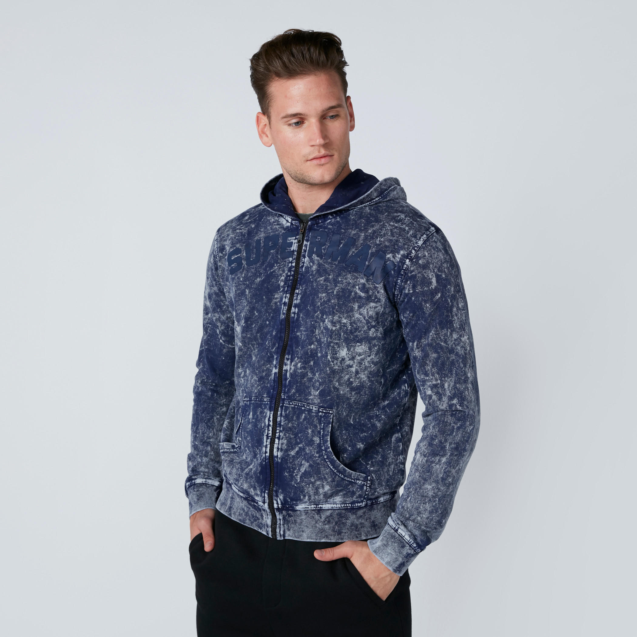 جاكيت بطبعات سوبرمان وقبعة وسحّاب إغلاق-men-winterwear-hoodiesandsweatshirts-image-1