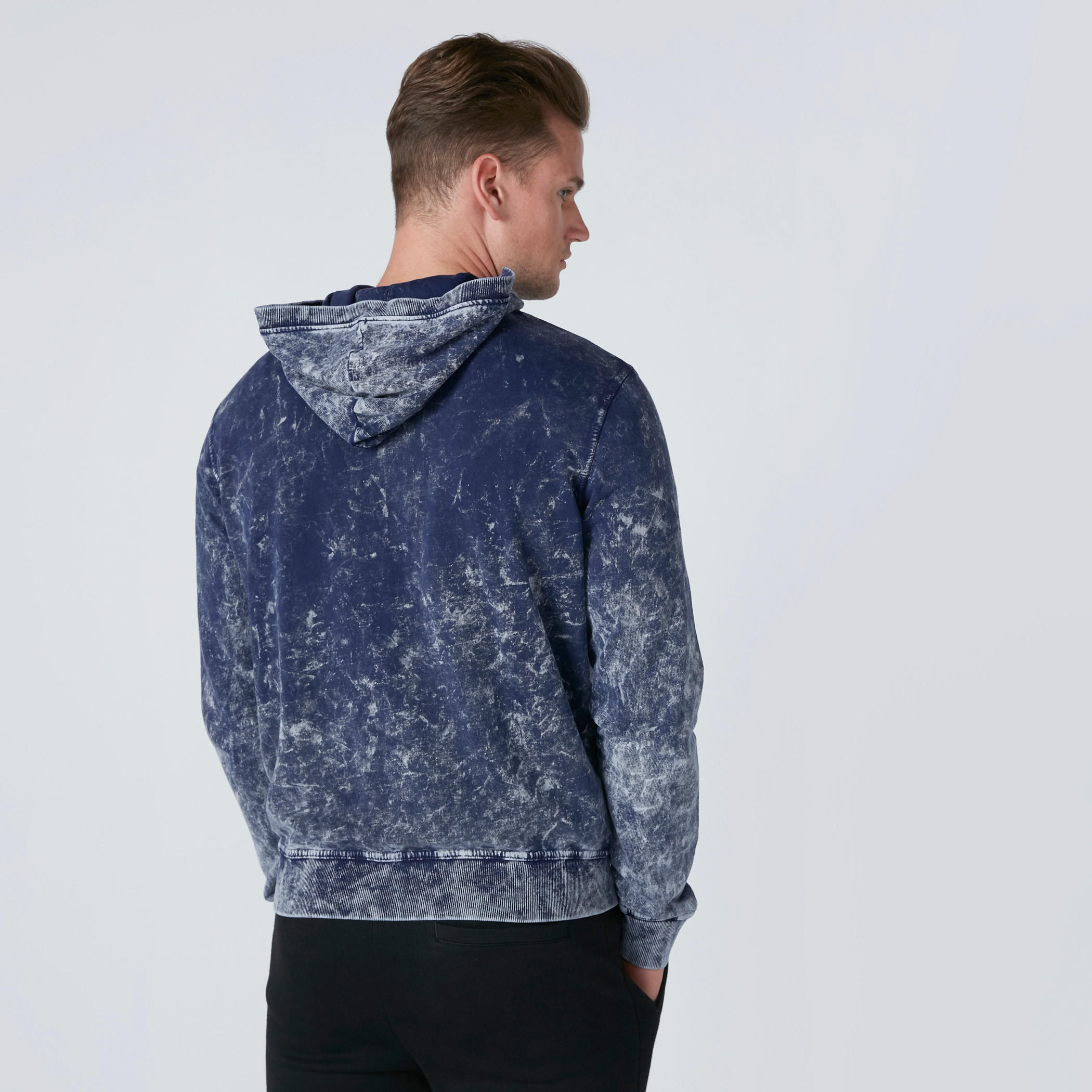 جاكيت بطبعات سوبرمان وقبعة وسحّاب إغلاق-men-winterwear-hoodiesandsweatshirts-image-2