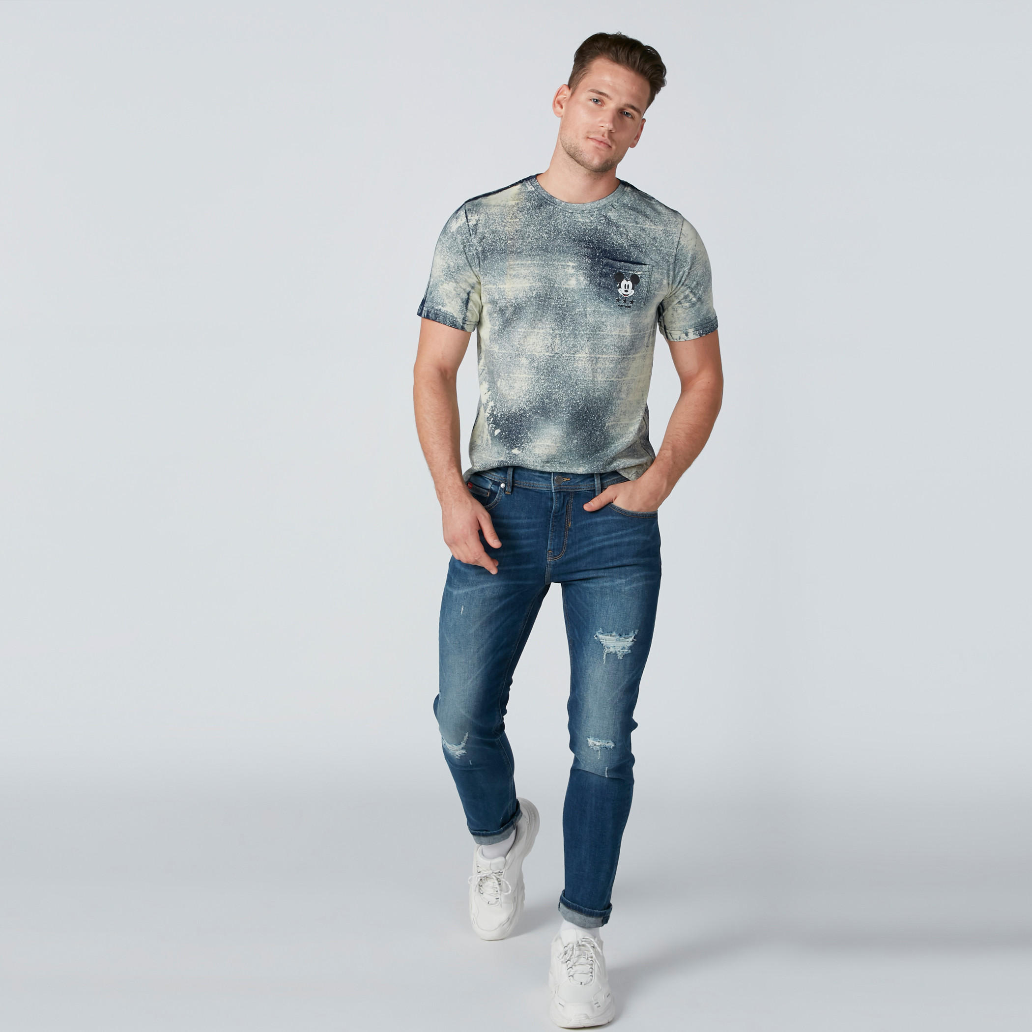 تيشيرت بأكمام قصيرة وطبعات ميكي ماوس-men-clothing-tshirtsandpolos-tshirts-image-3