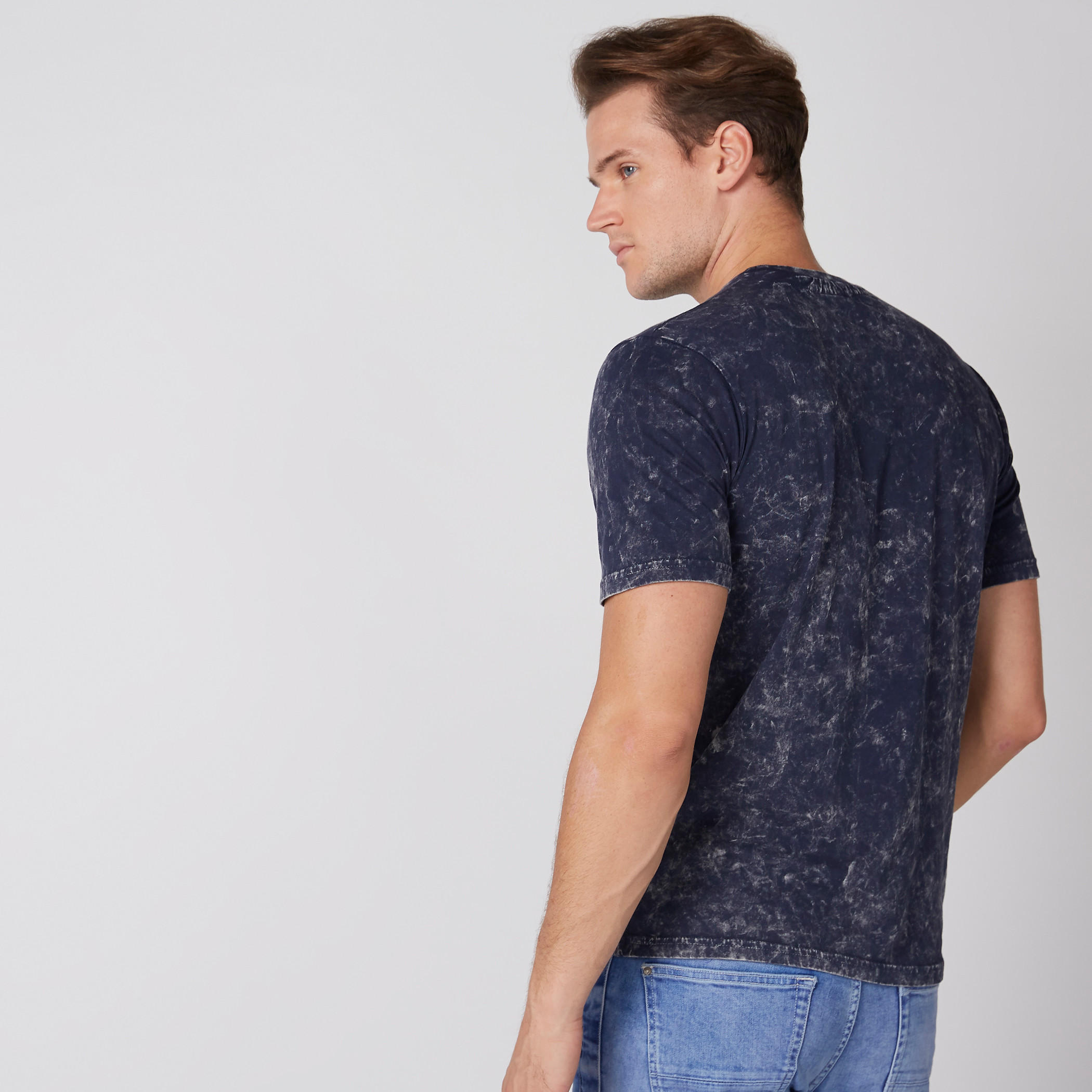 تيشيرت بياقة ضيّقة وأكمام قصيرة وطبعات سوبرمان-men-clothing-tshirtsandpolos-tshirts-image-2