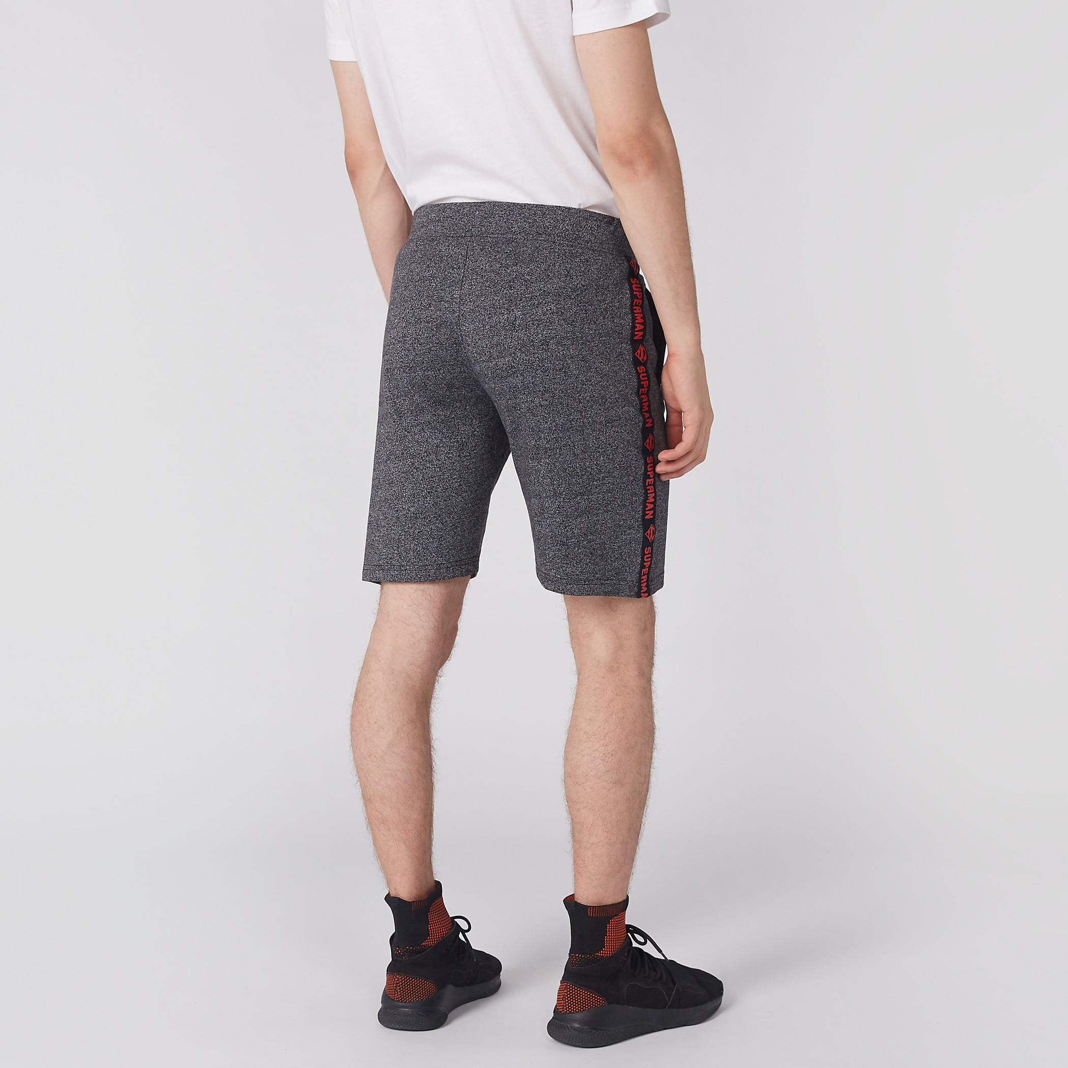 سورت بجيوب ورباط وتصميم سوبرمان-men-clothing-bottoms-shorts-image-3