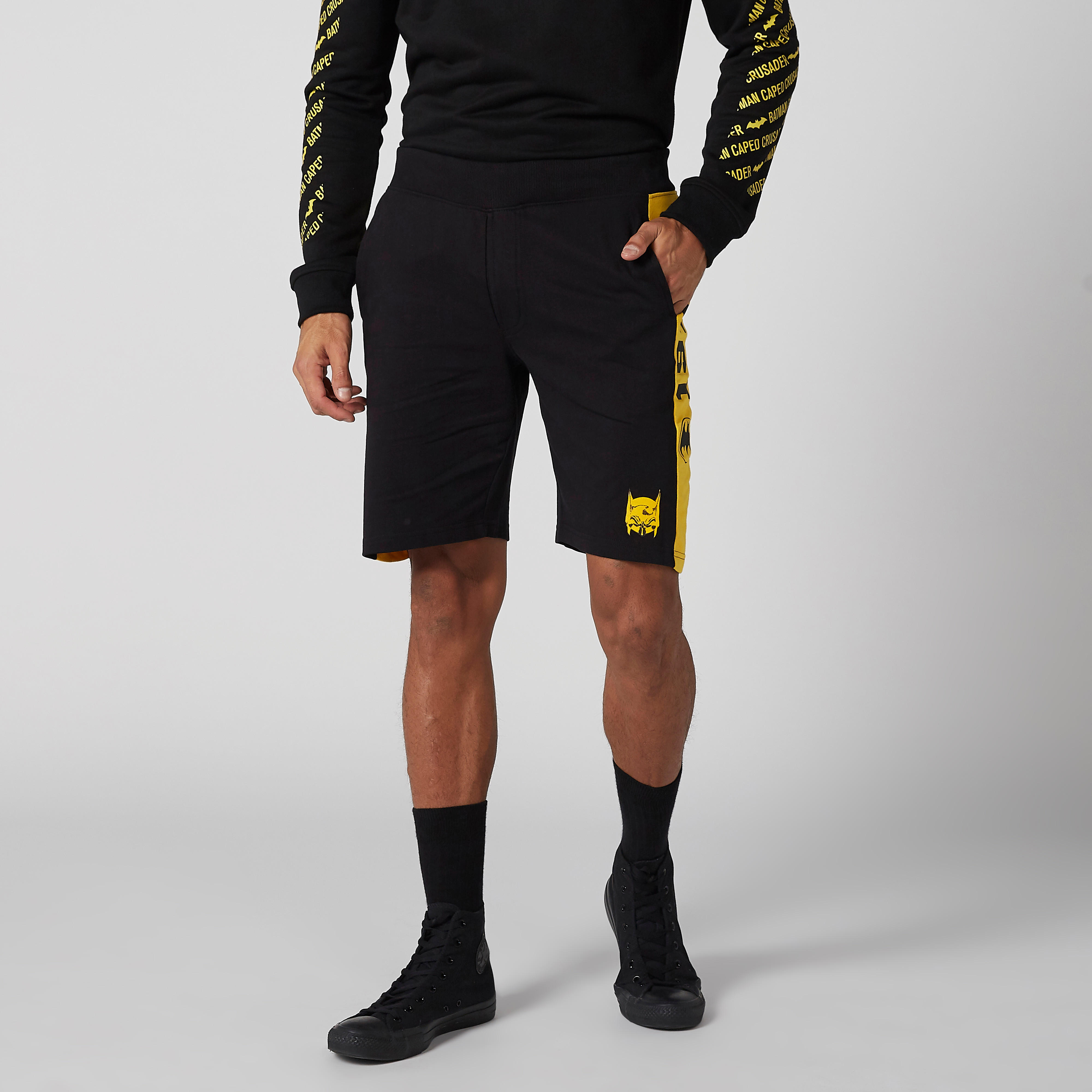 شورت بطبعات باتمان-men-clothing-bottoms-shorts-image-1
