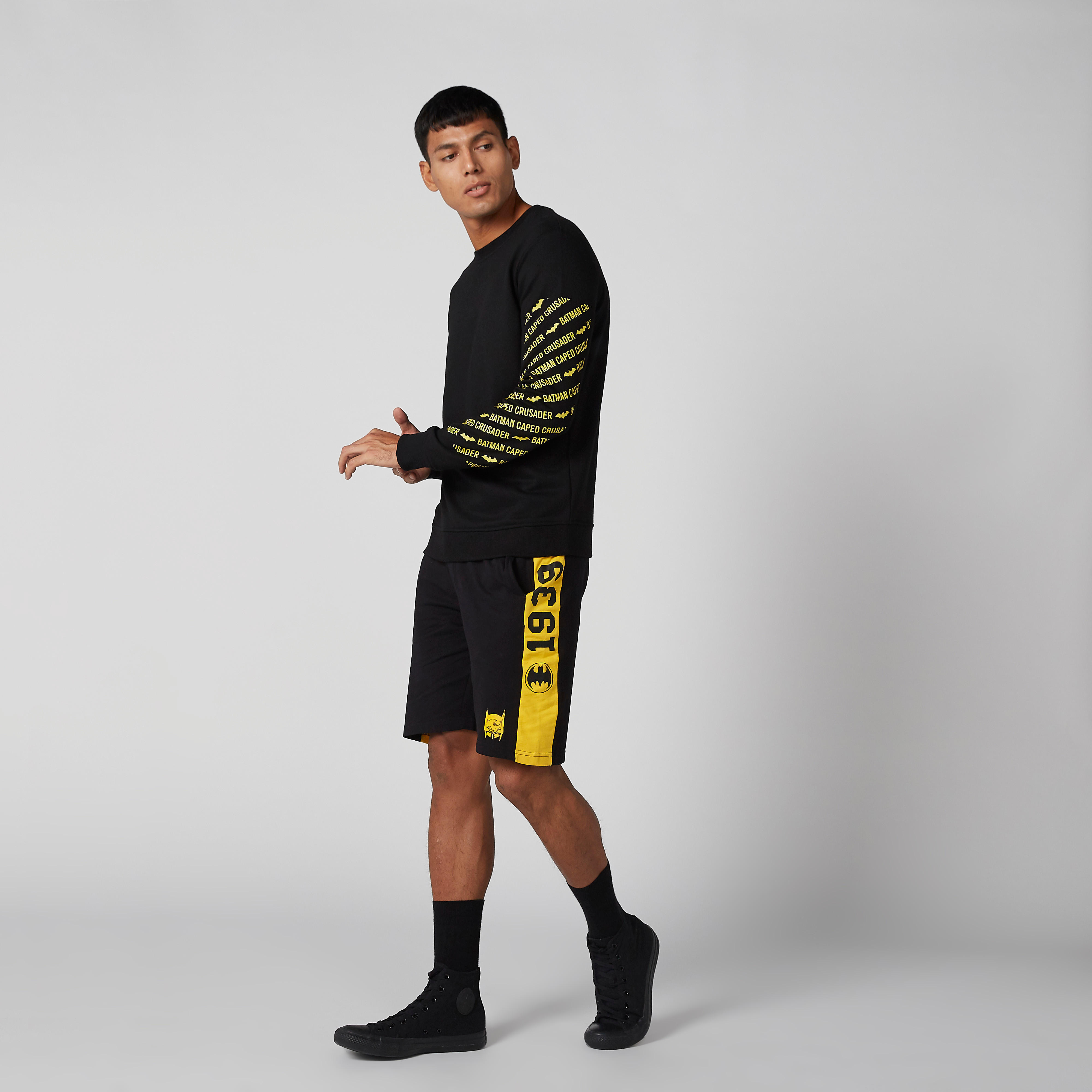 شورت بطبعات باتمان-men-clothing-bottoms-shorts-image-2