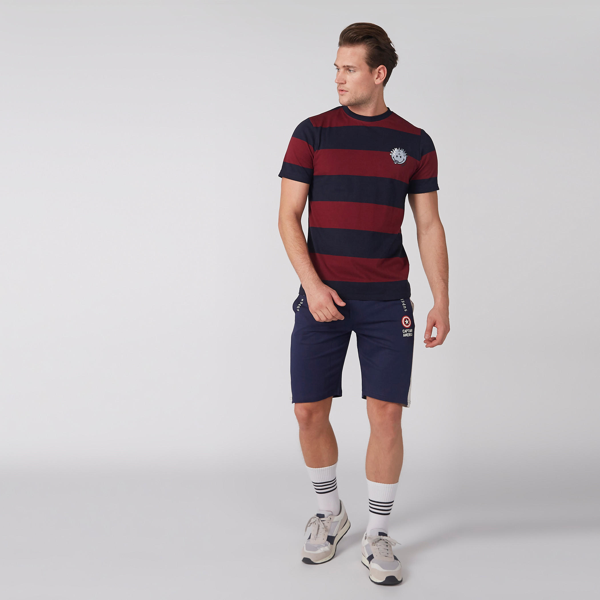شورت بجيوب وطبعات كابتن أمريكا-men-clothing-bottoms-shorts-image-1