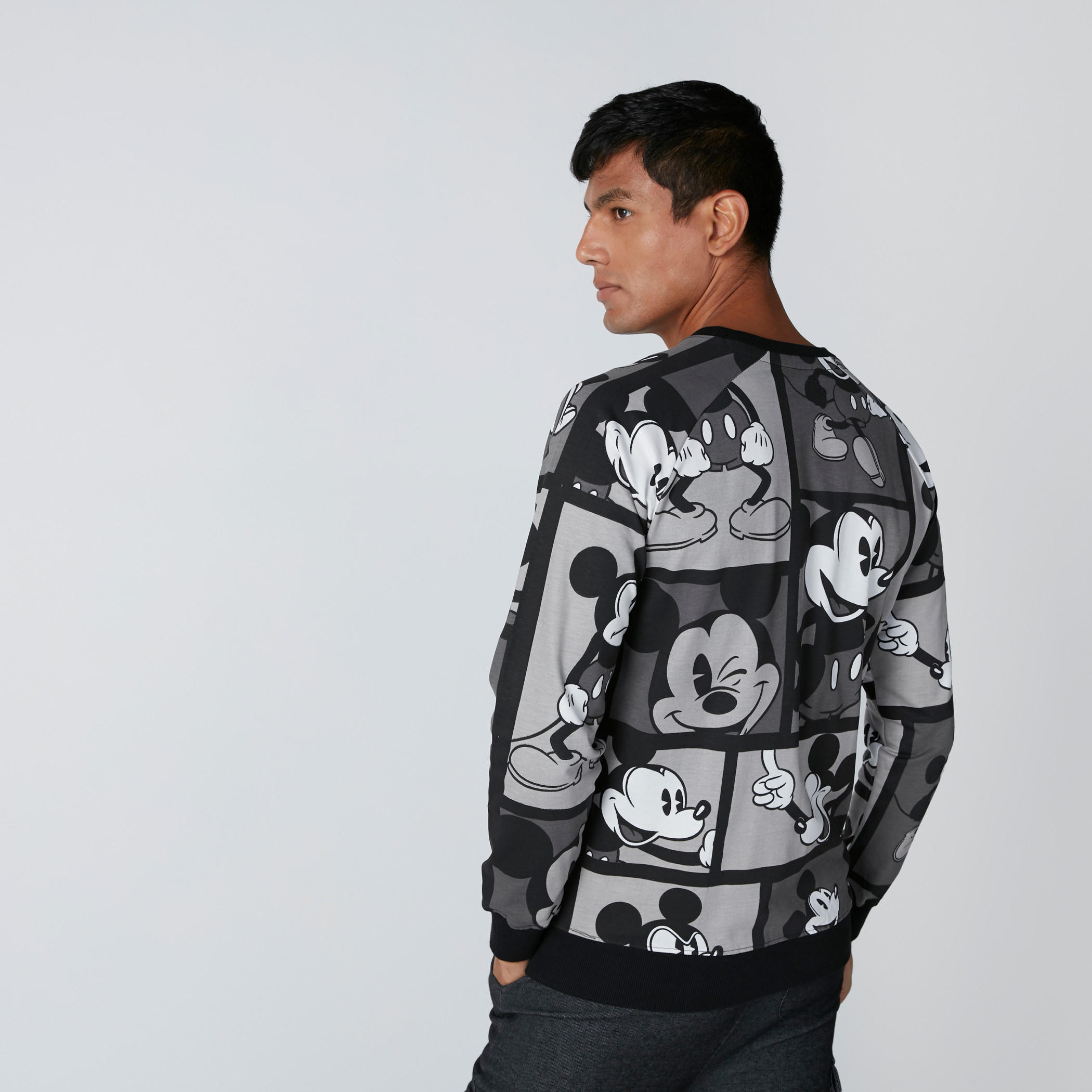 Mickey Mouse Printed Sweatshirt with Crew Neck and Long Sleeves-men-winterwear-hoodiesandsweatshirts-image-1