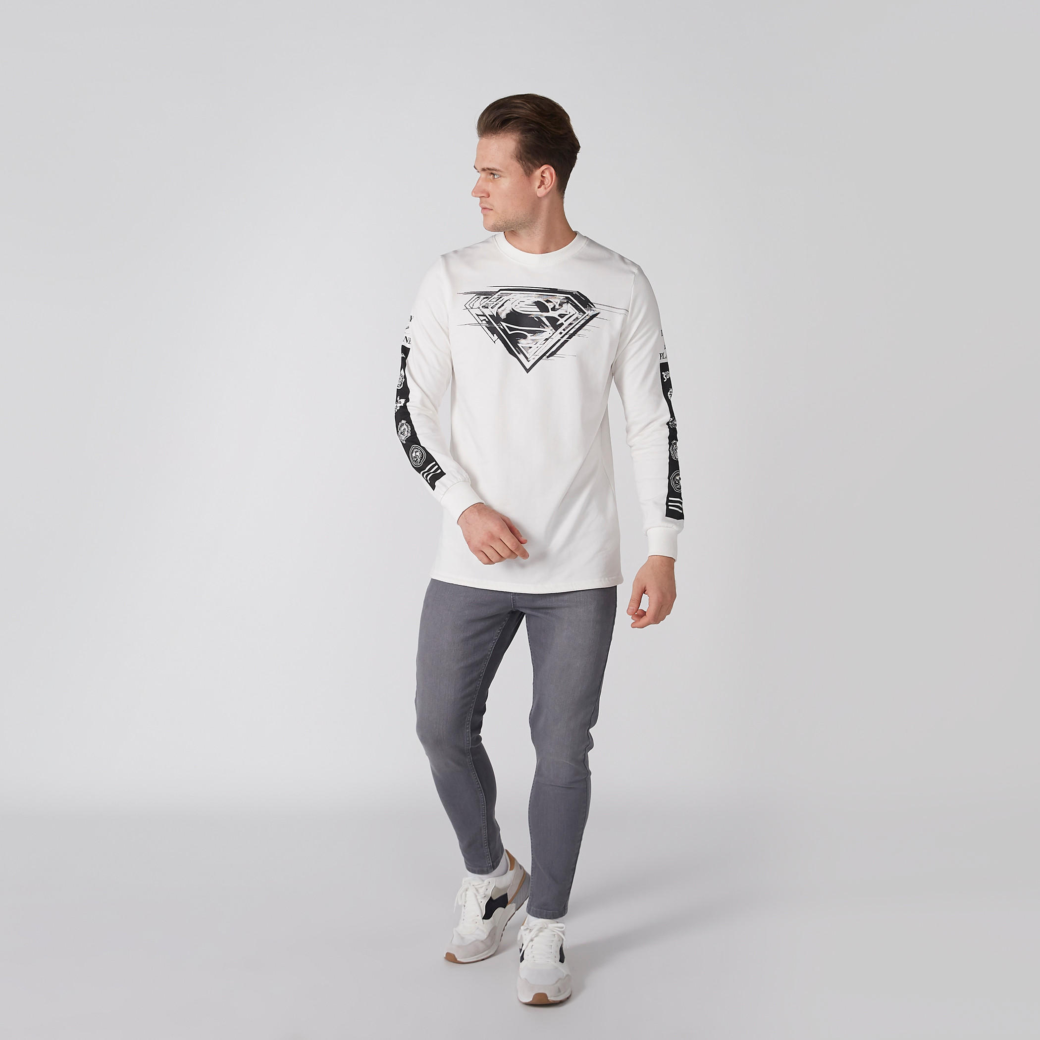 Superman Printed Sweatshirt with Crew Neck and Long Sleeves-men-winterwear-hoodiesandsweatshirts-image-3