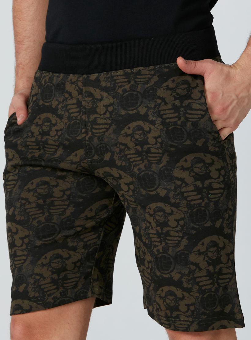 شورت بجيوب وطبعات هالك-men-clothing-bottoms-shorts-image-2