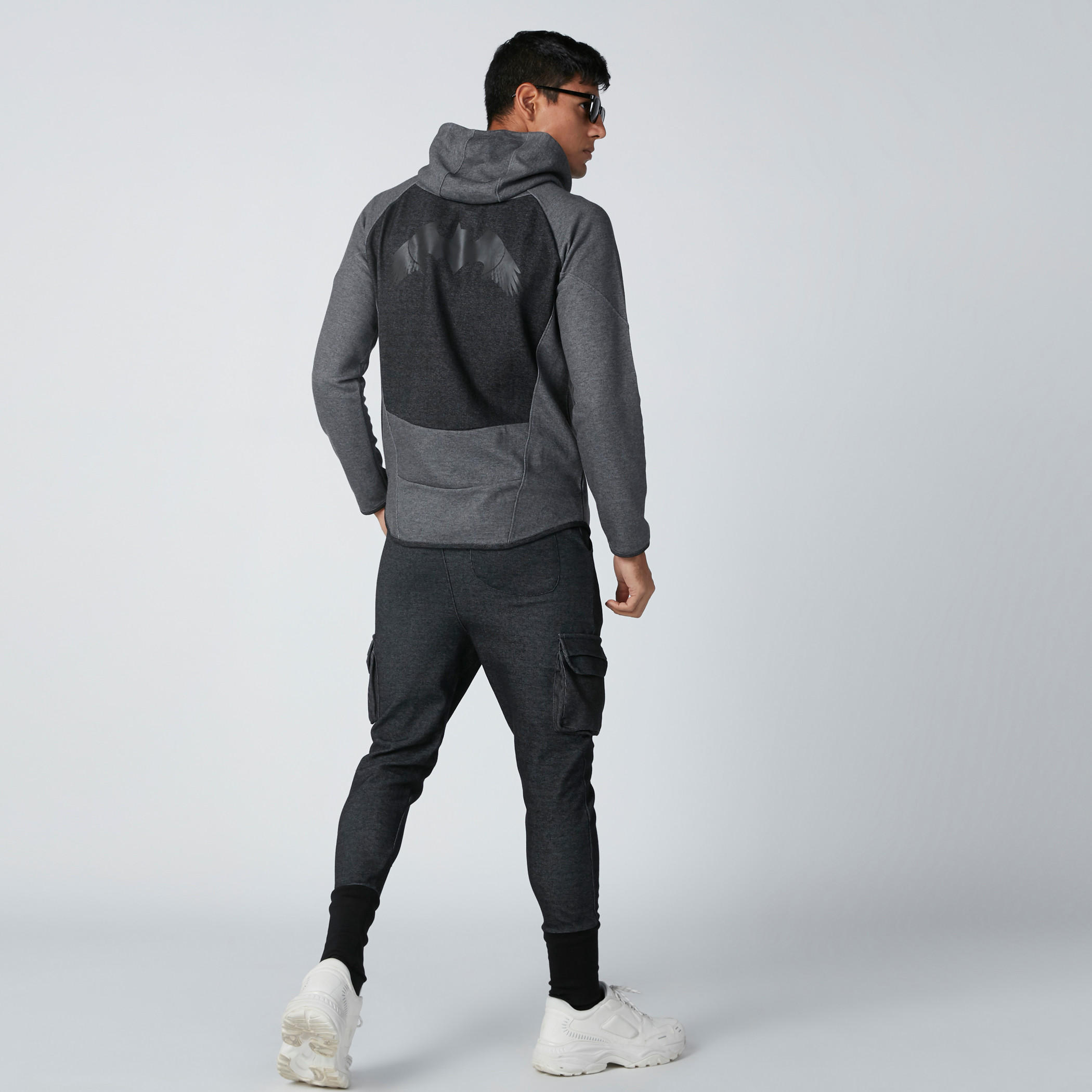هودي بأكمام مغايرة وطبعات باتمان-men-winterwear-hoodiesandsweatshirts-image-2