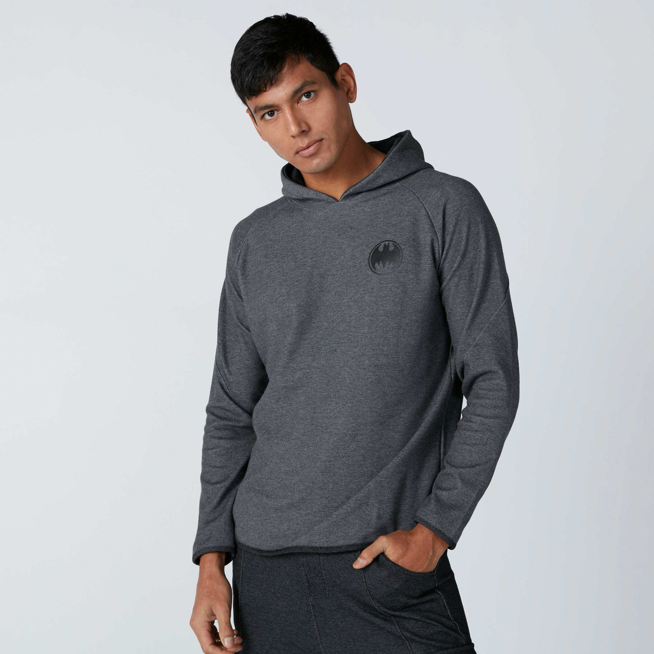 هودي بأكمام مغايرة وطبعات باتمان-men-winterwear-hoodiesandsweatshirts-image-1