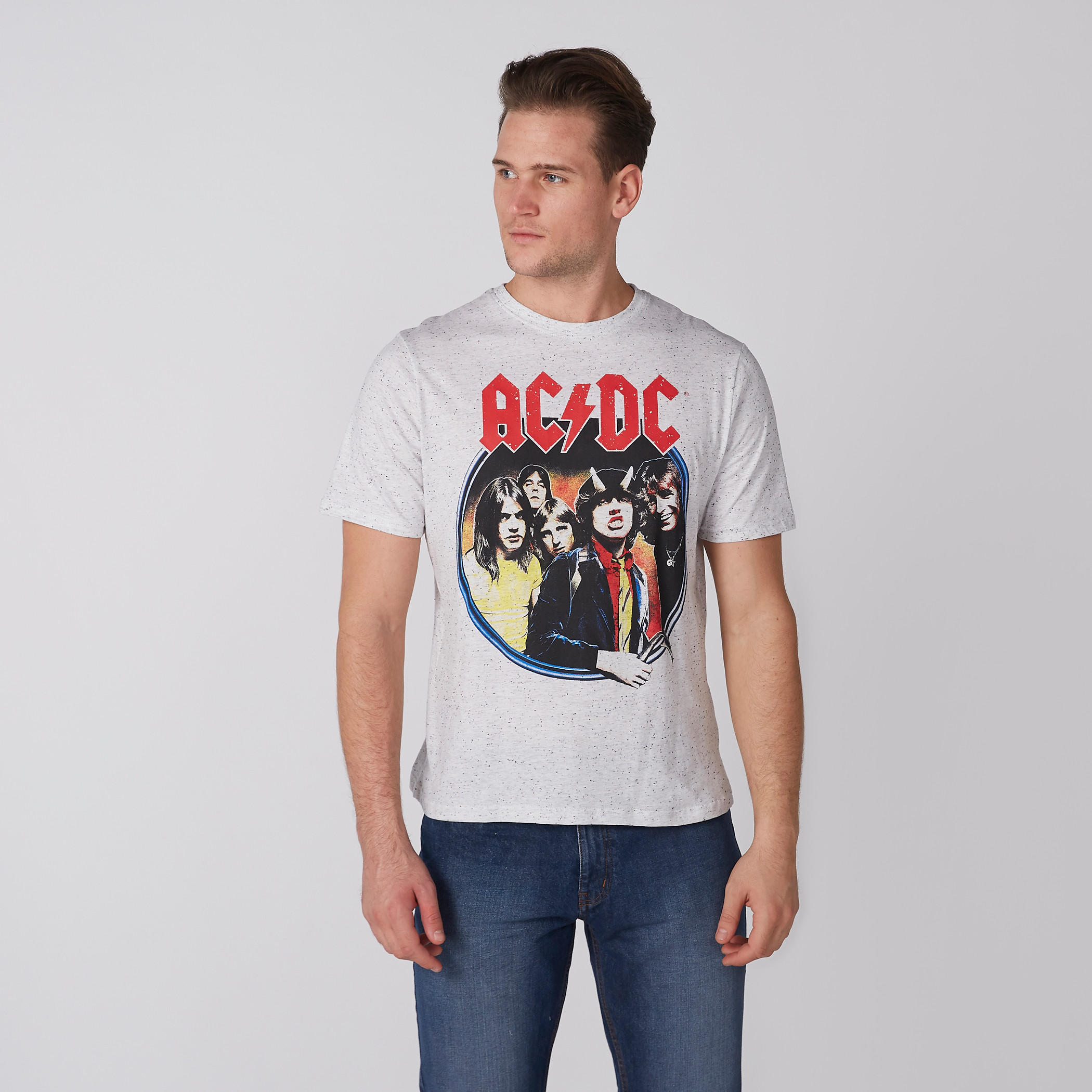 تيشيرت بياقة ضيقة وأكمام قصيرة وطبعات-men-clothing-tshirtsandpolos-tshirts-image-1
