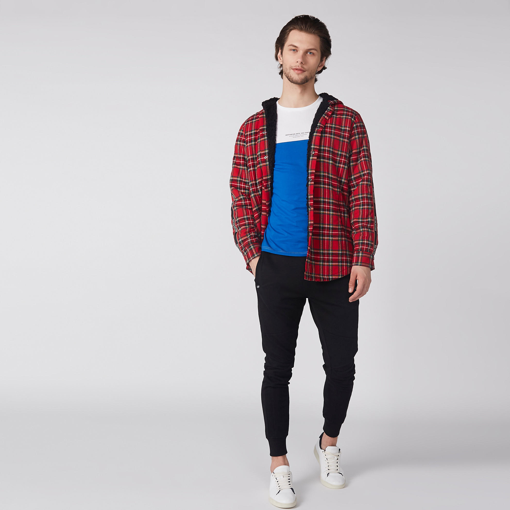 بنطال رياضي طويل بخصر مطاطي برباط-men-clothing-bottoms-joggers-image-2