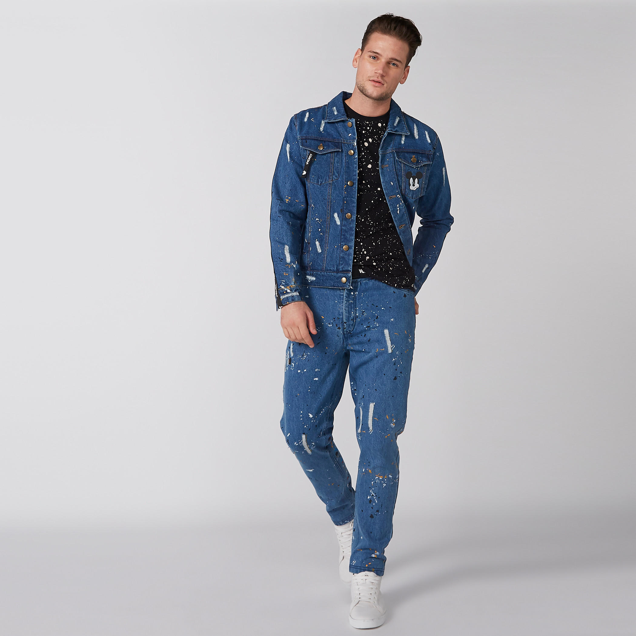 جاكيت من الدينم بأكمام طويلة وزر إغلاق وطبعات ميكي ماوس-men-clothing-jacketsandblazers-jackets-image-4