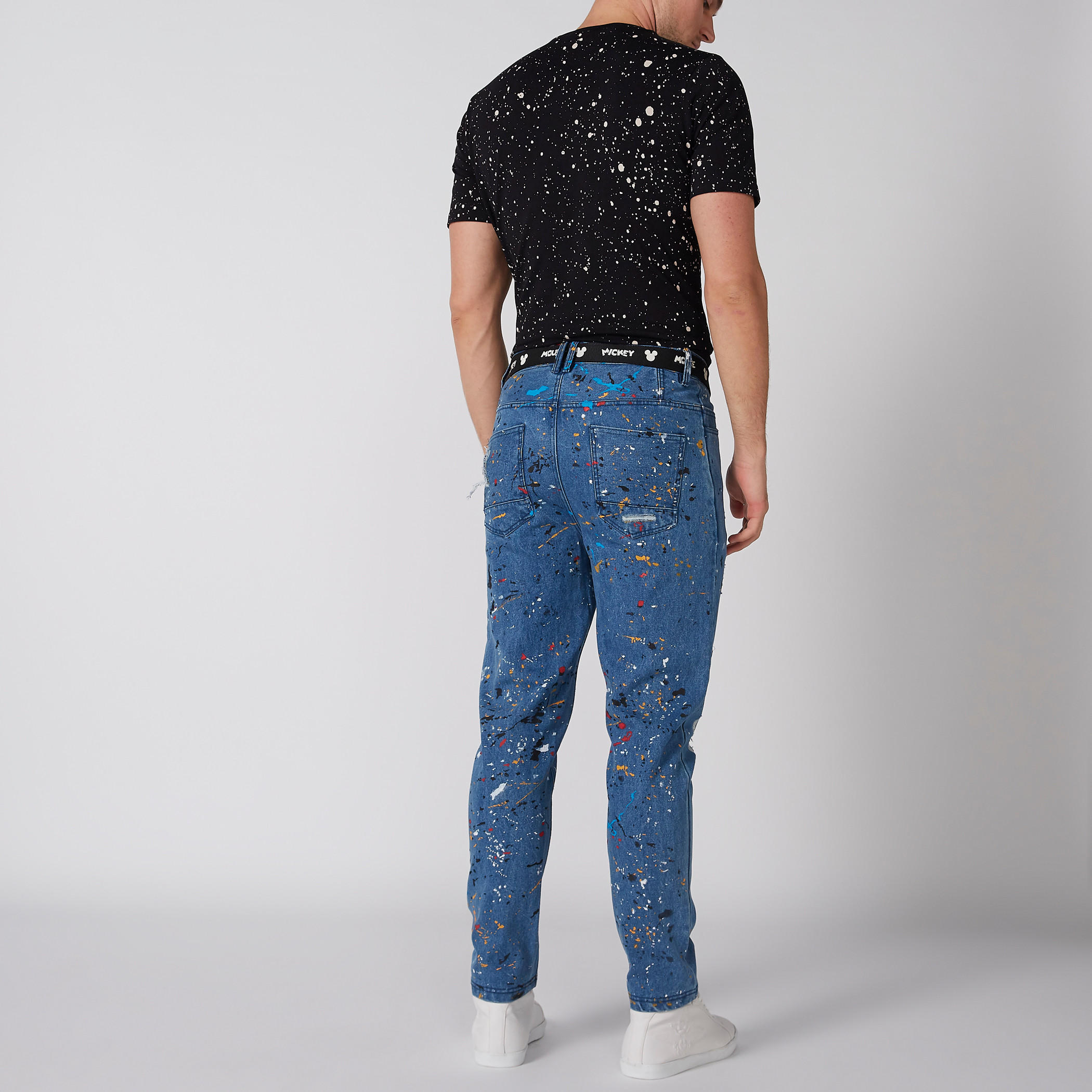 بنطال جينز بتصميم ممزق وجيوب وطبعات ميكي ماوس-men-clothing-bottoms-jeans-image-1