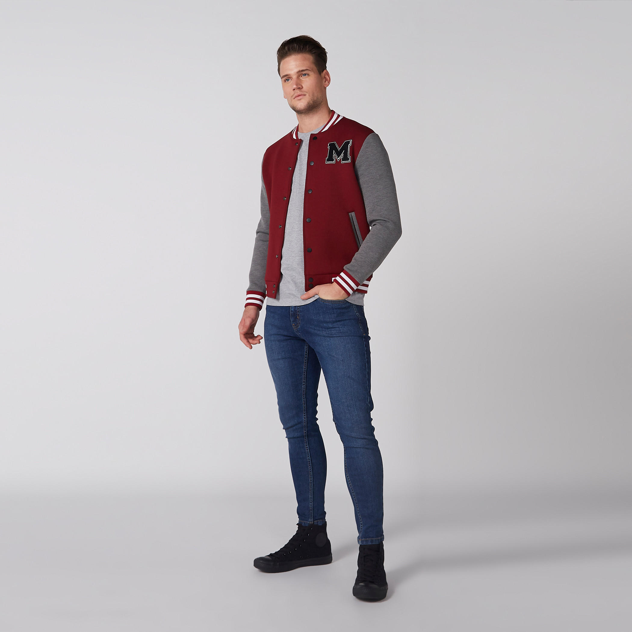 تيشيرت بياقة ضيّقة وأكمام قصيرة وطبعات ميكي ماوس-men-clothing-tshirtsandpolos-tshirts-image-3