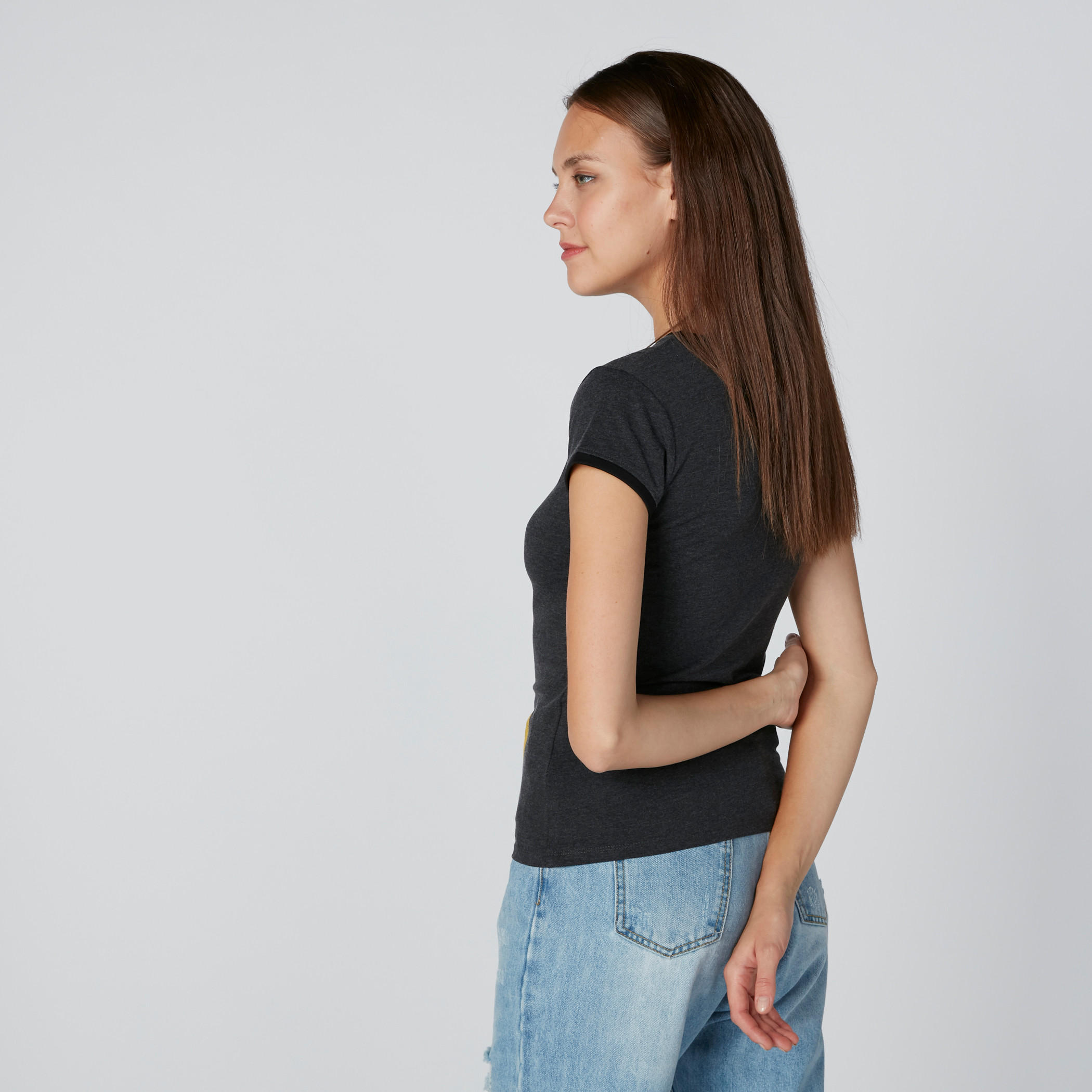 تيشيرت بأكمام كاب وياقة مستديرة وطبعات ميكي ماوس-women-clothing-tshirts-image-2