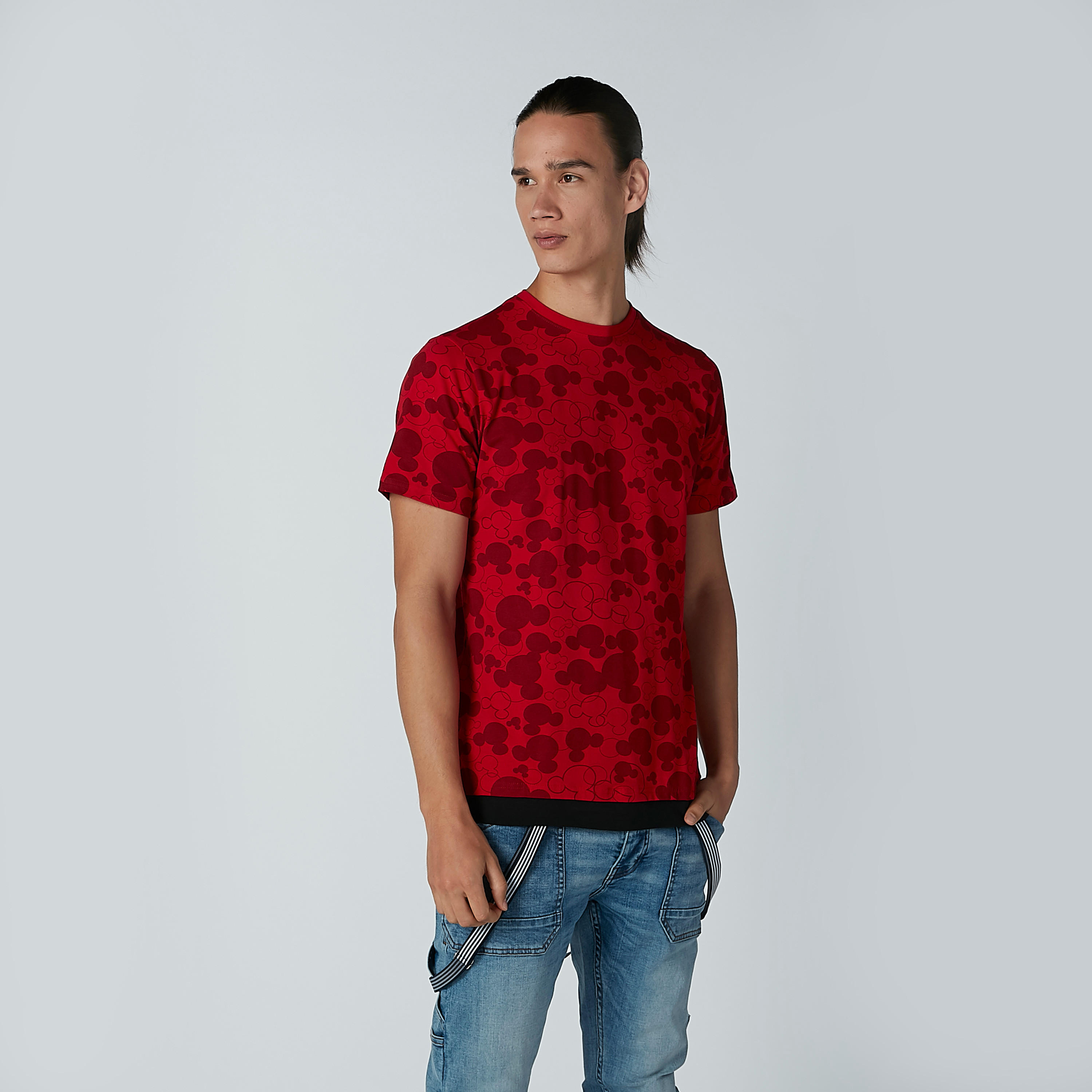 تيشيرت بقصّة سليم وياقة ضيقة وأكمام قصيرة وطبعات ميكي ماوس-men-clothing-tshirtsandpolos-tshirts-image-4