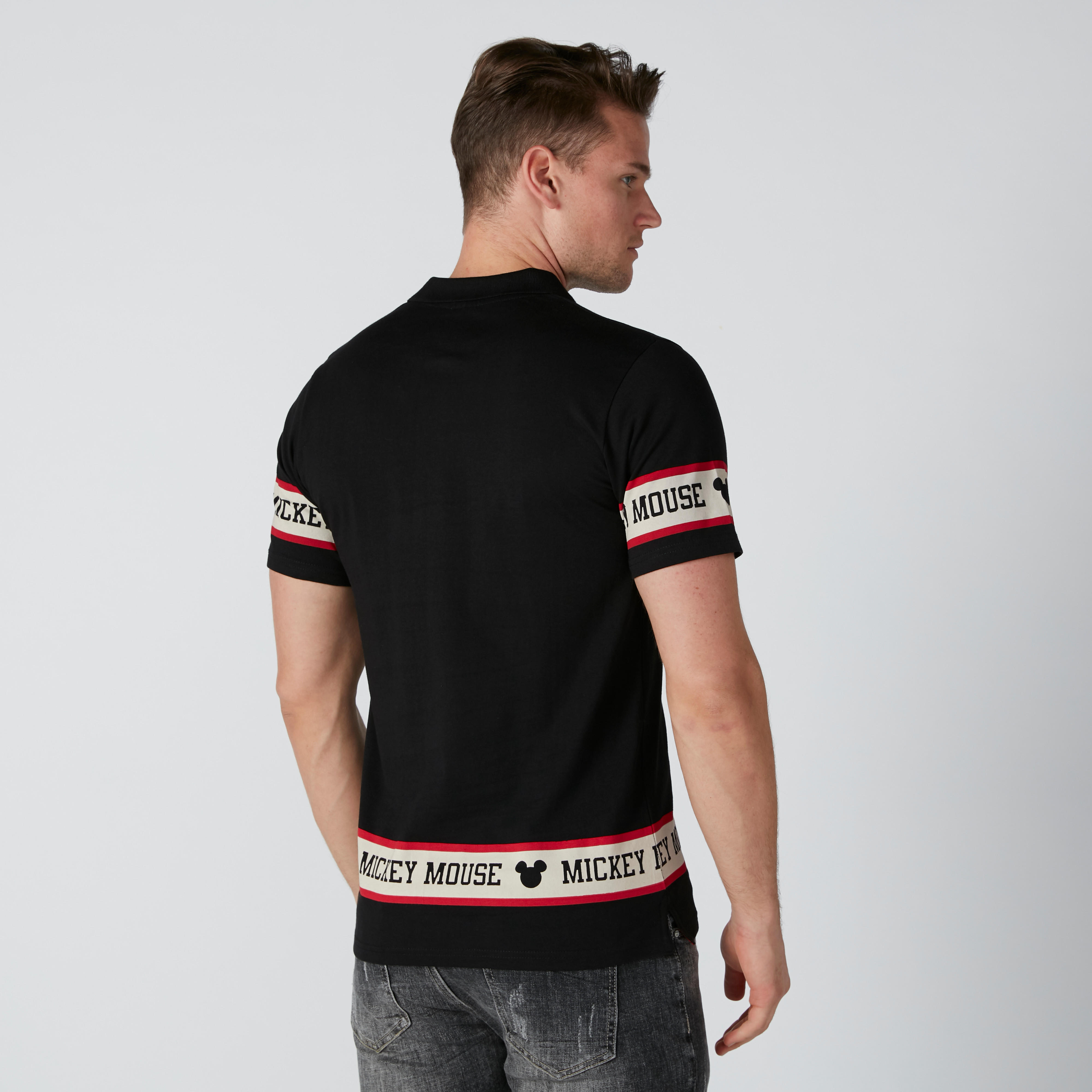 تيشيرت بياقة بولو وأكمام قصيرة وطبعات ميكي ماوس-men-clothing-tshirtsandpolos-polos-image-3