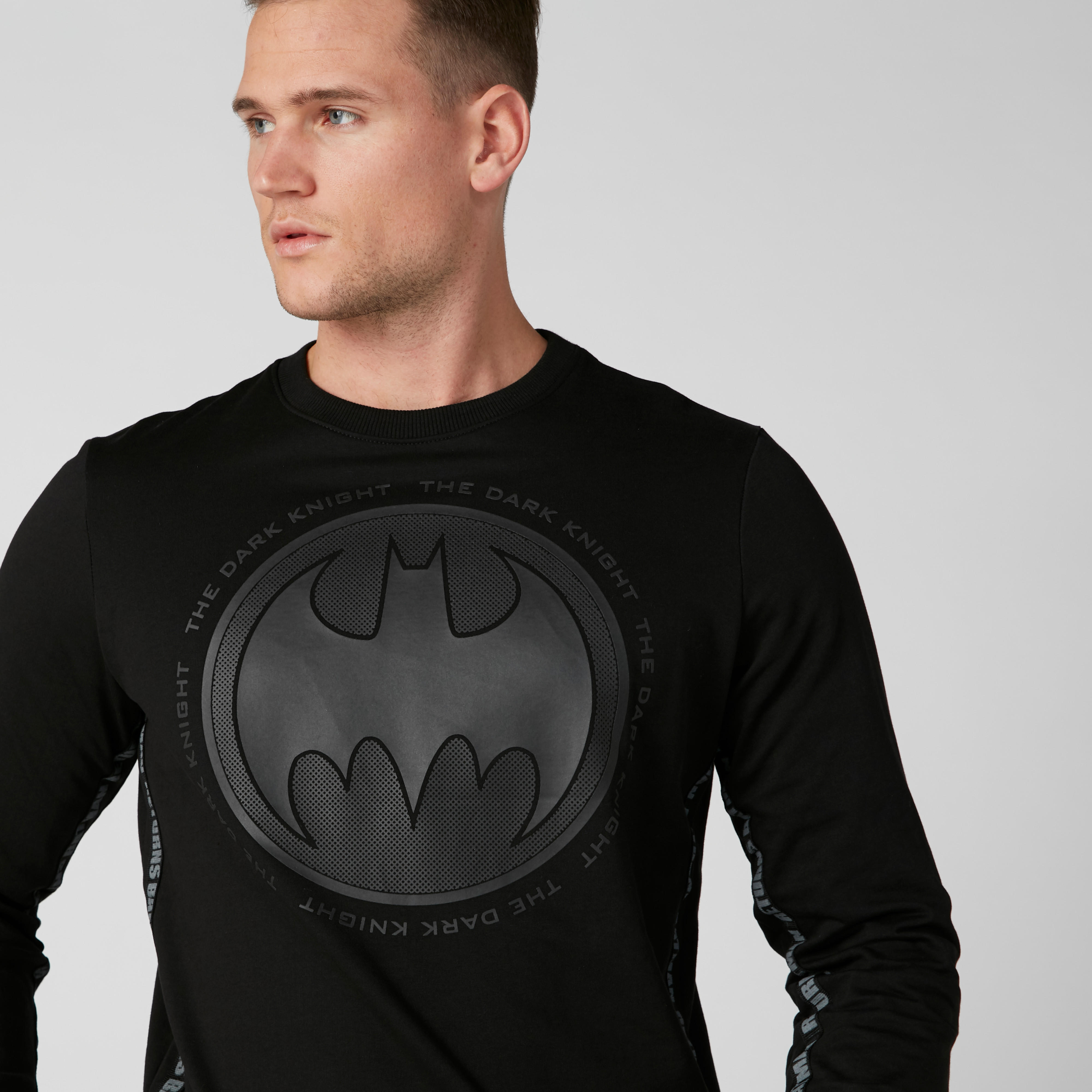 سويت شيرت بأكمام طويلة وشريطة وطبعات باتمان-men-winterwear-hoodiesandsweatshirts-image-5