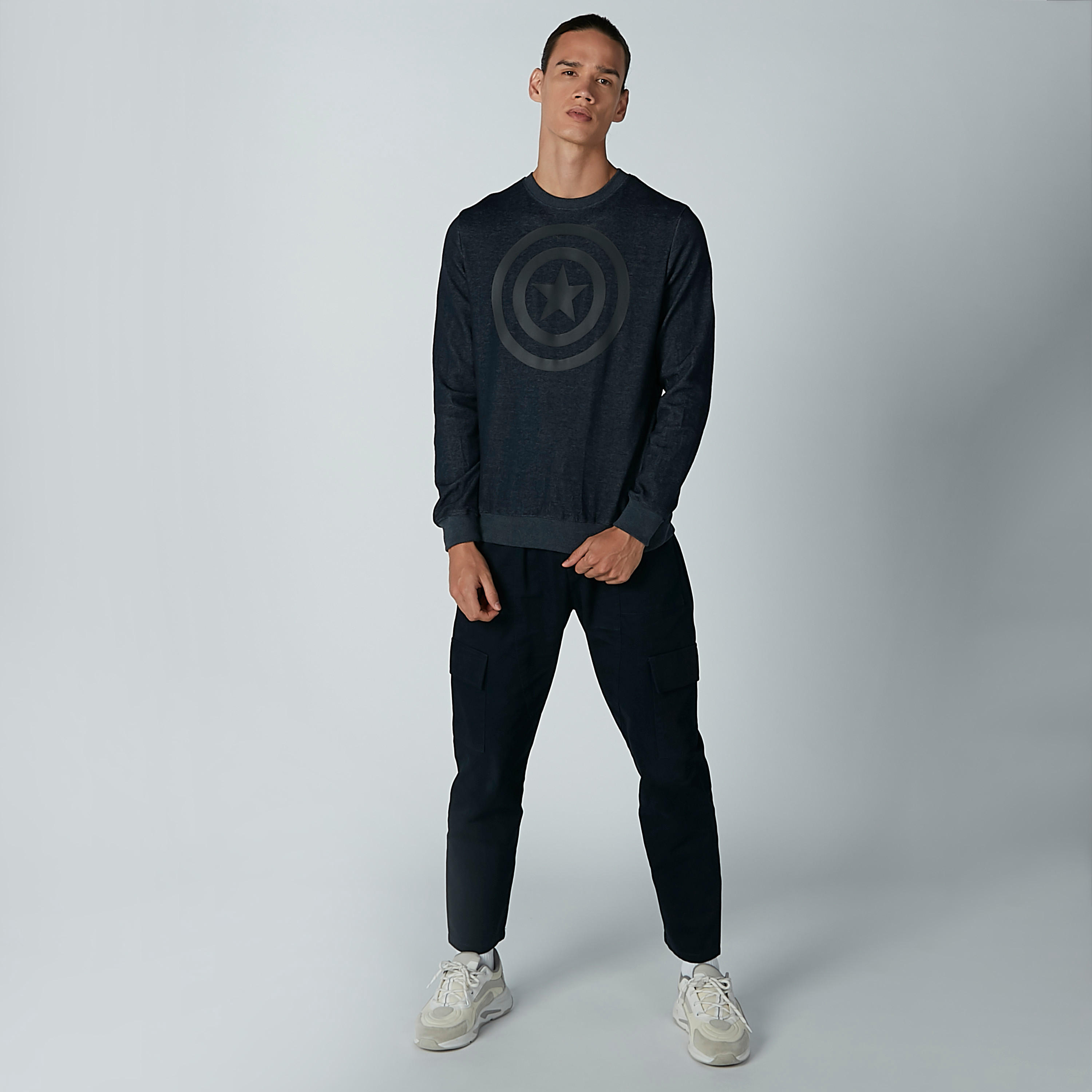 سويت شيرت بياقة مستديرة وأكمام طويلة وطبعات كابتن أمريكا-men-winterwear-hoodiesandsweatshirts-image-2