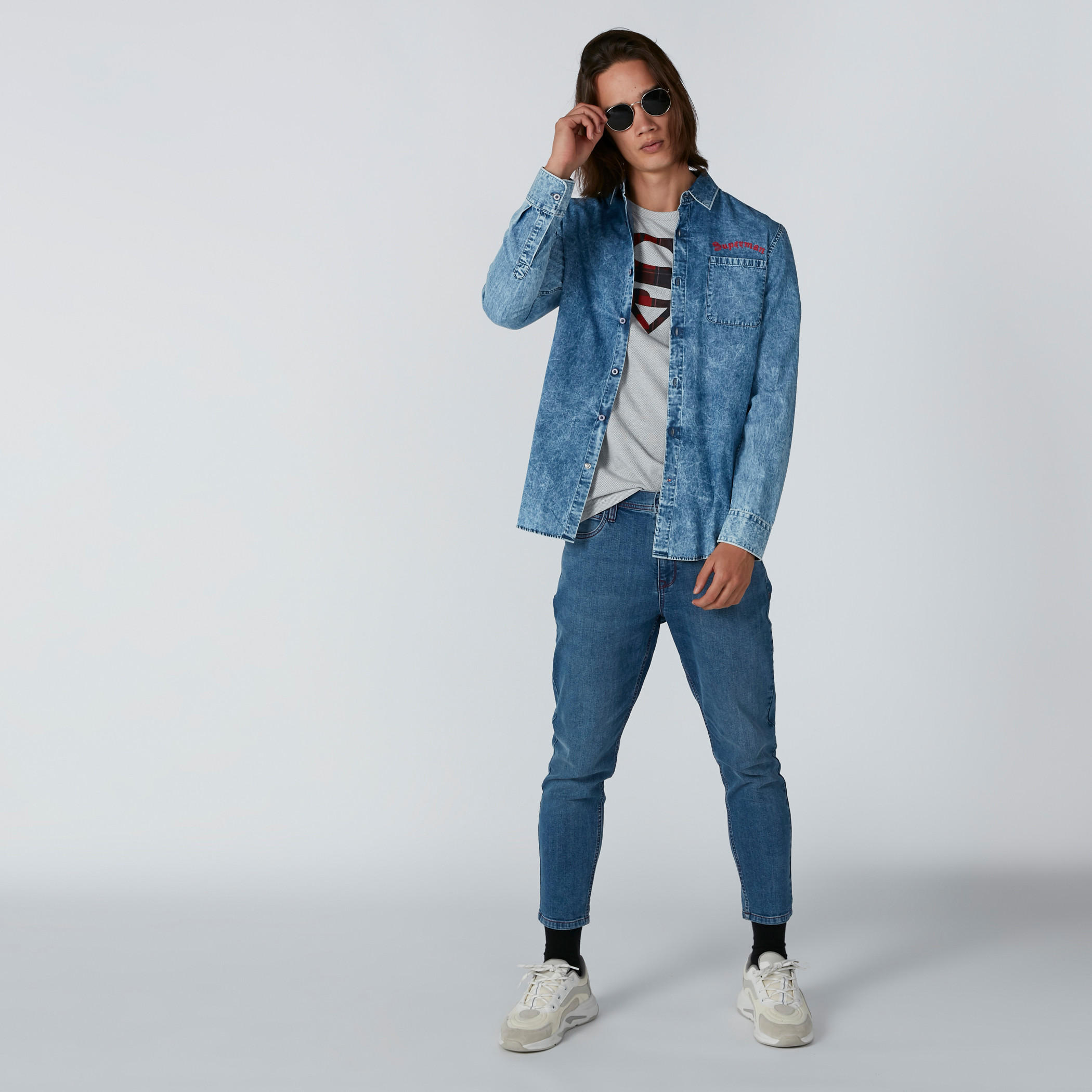 قميص بأكمام طويلة وجيوب وطبعات سوبرمان-men-clothing-shirts-image-1
