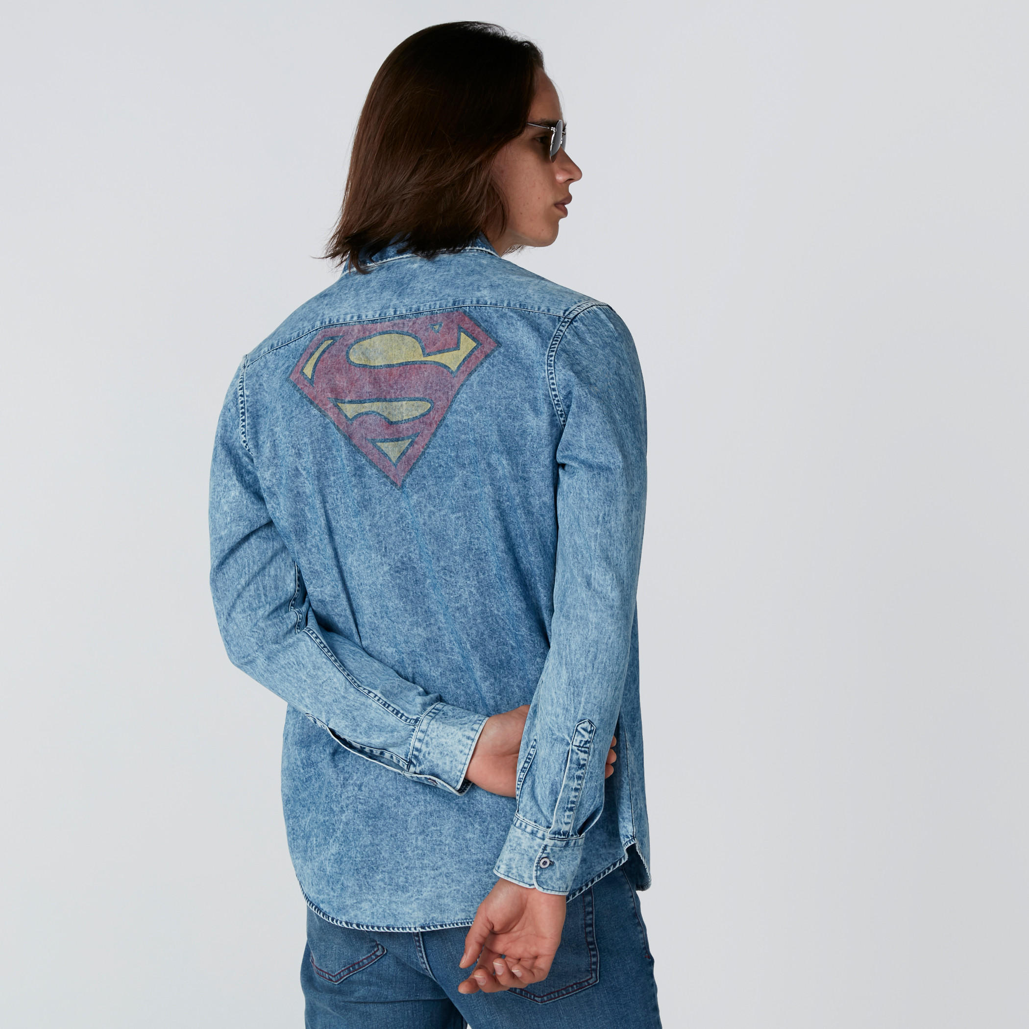 قميص بأكمام طويلة وجيوب وطبعات سوبرمان-men-clothing-shirts-image-3