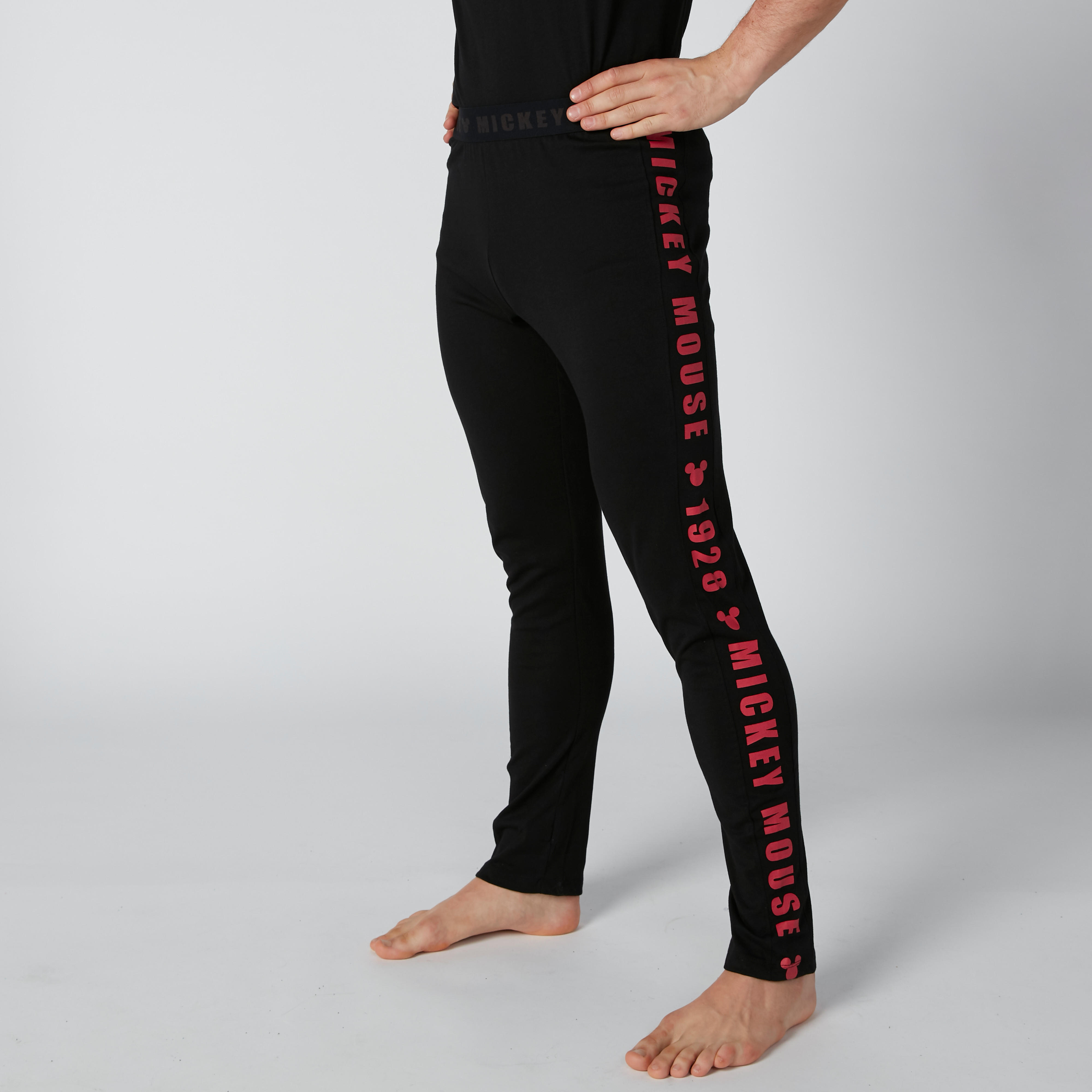 طقم بنطال بيجاما وتيشيرت بطبعات ميكي ماوس-men-clothing-nightwear-sets-image-4