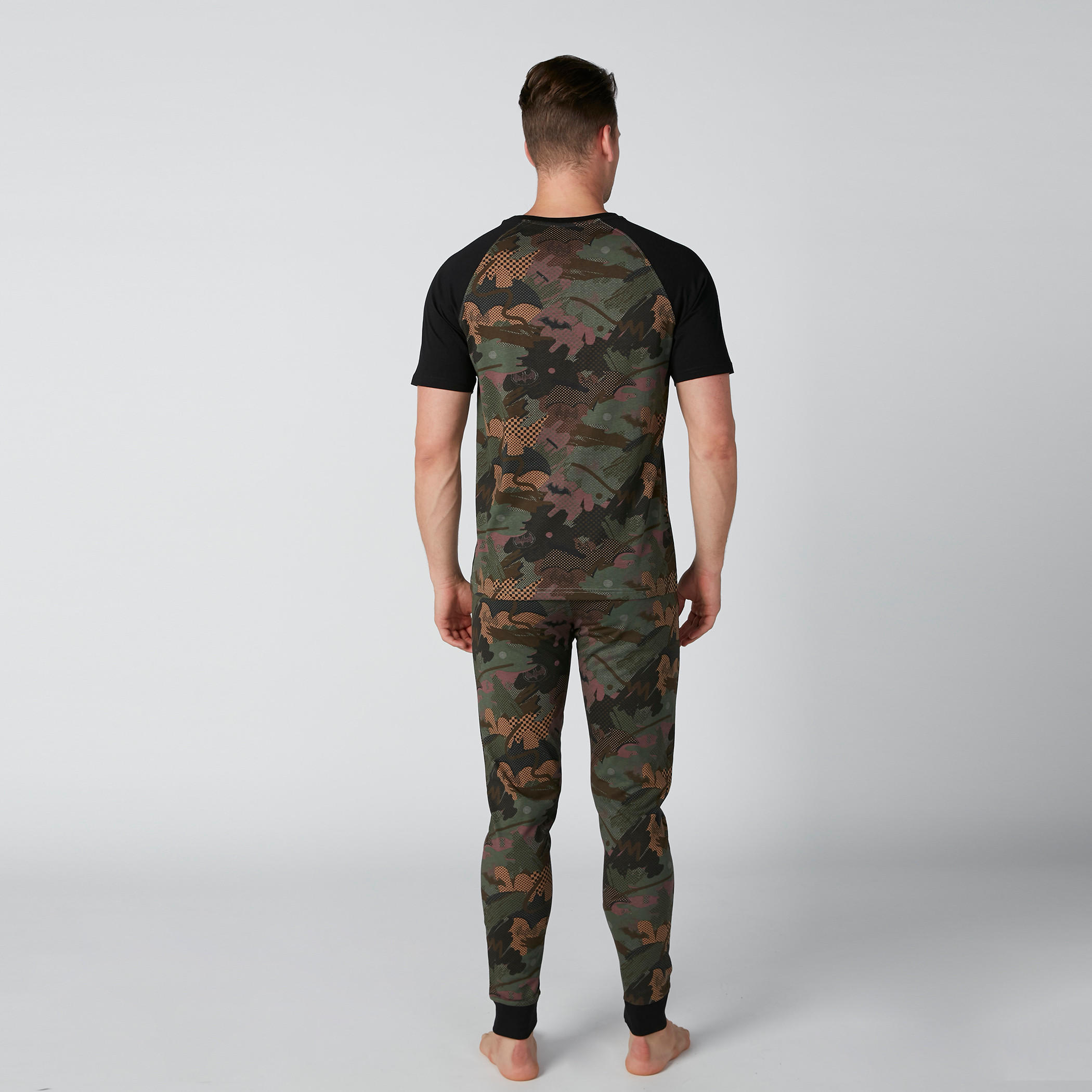 Batman Printed Round Neck T-Shirt with Jog Pants-men-clothing-nightwear-sets-image-2