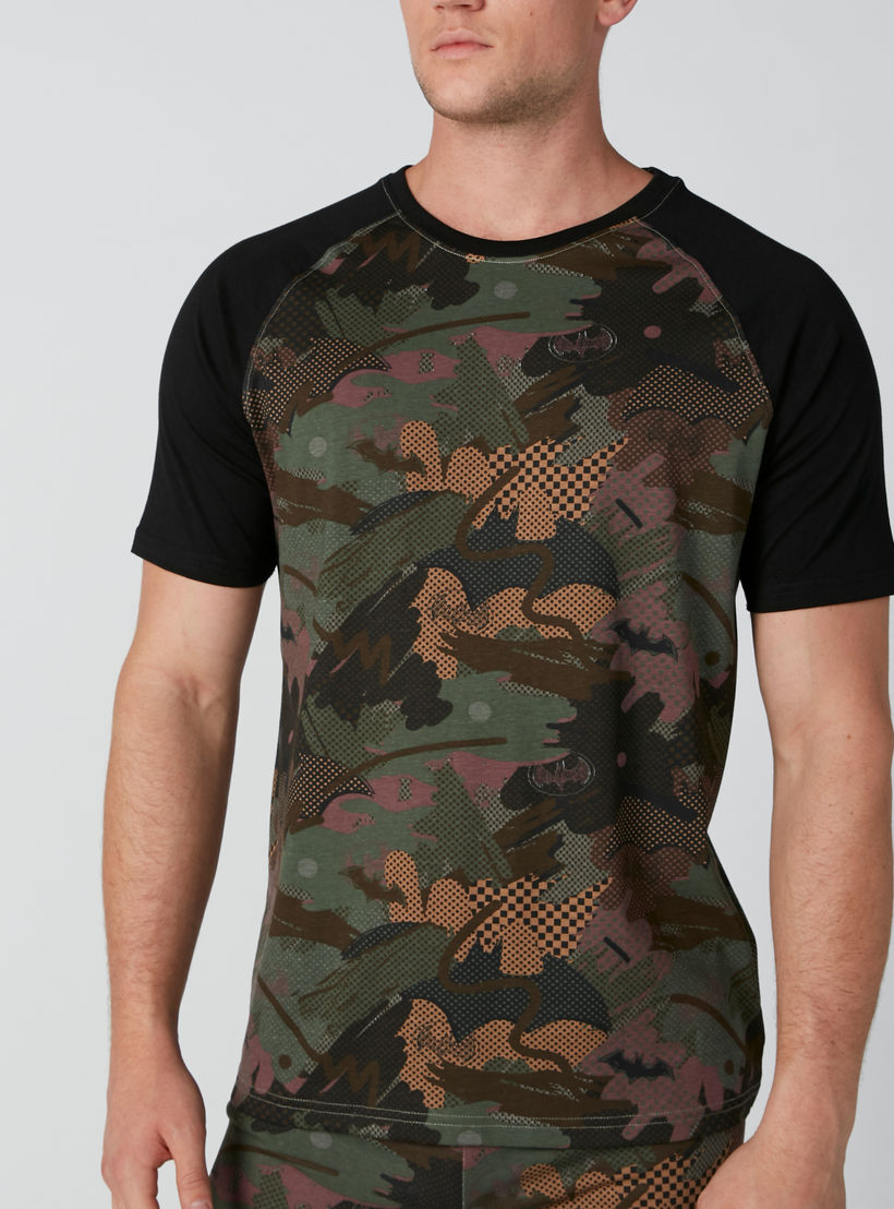 Batman Printed Round Neck T-Shirt with Jog Pants-men-clothing-nightwear-sets-image-3