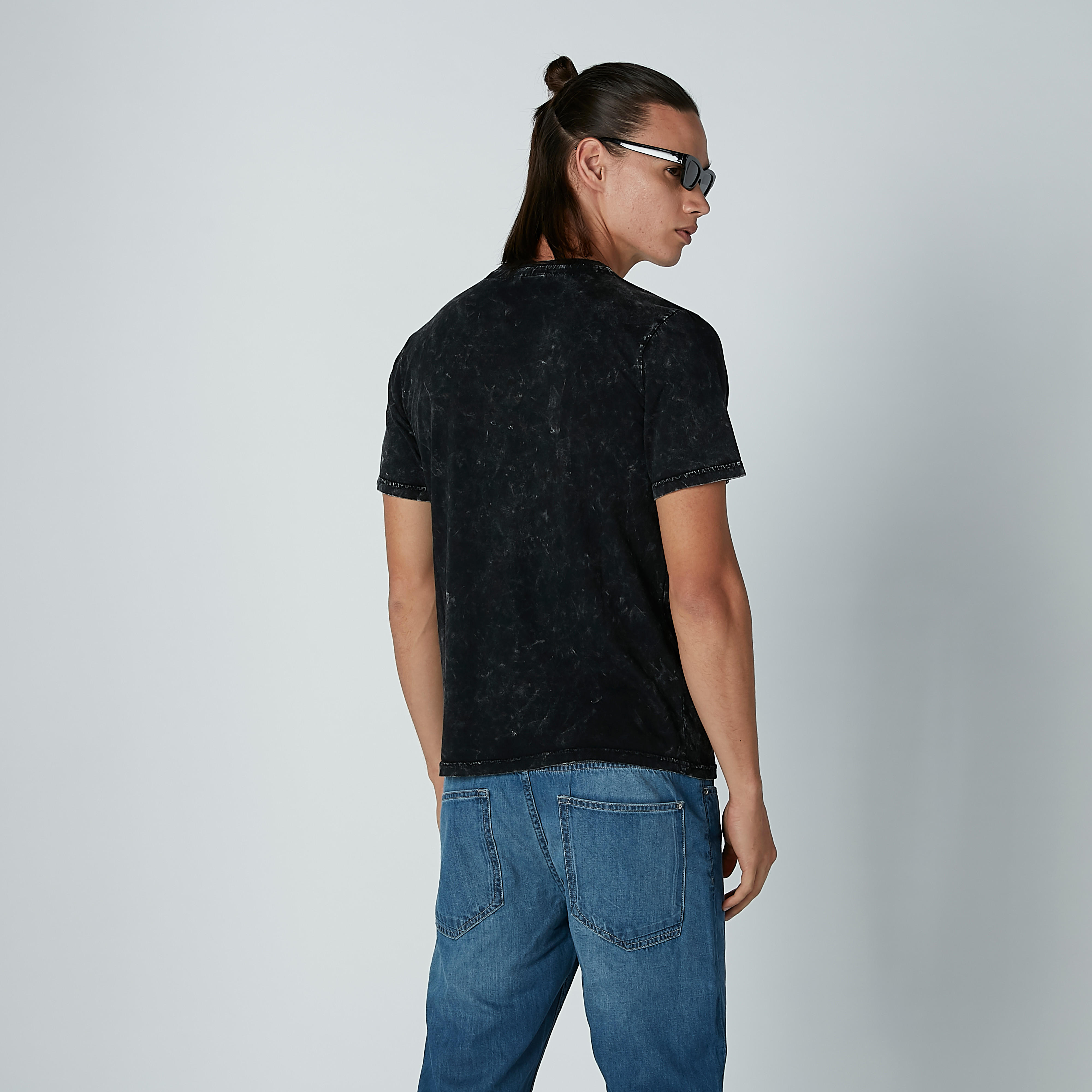تيشيرت بياقة مستديرة وأكمام قصيرة وطبعات كابتن أمريكا-men-clothing-tshirtsandpolos-tshirts-image-4