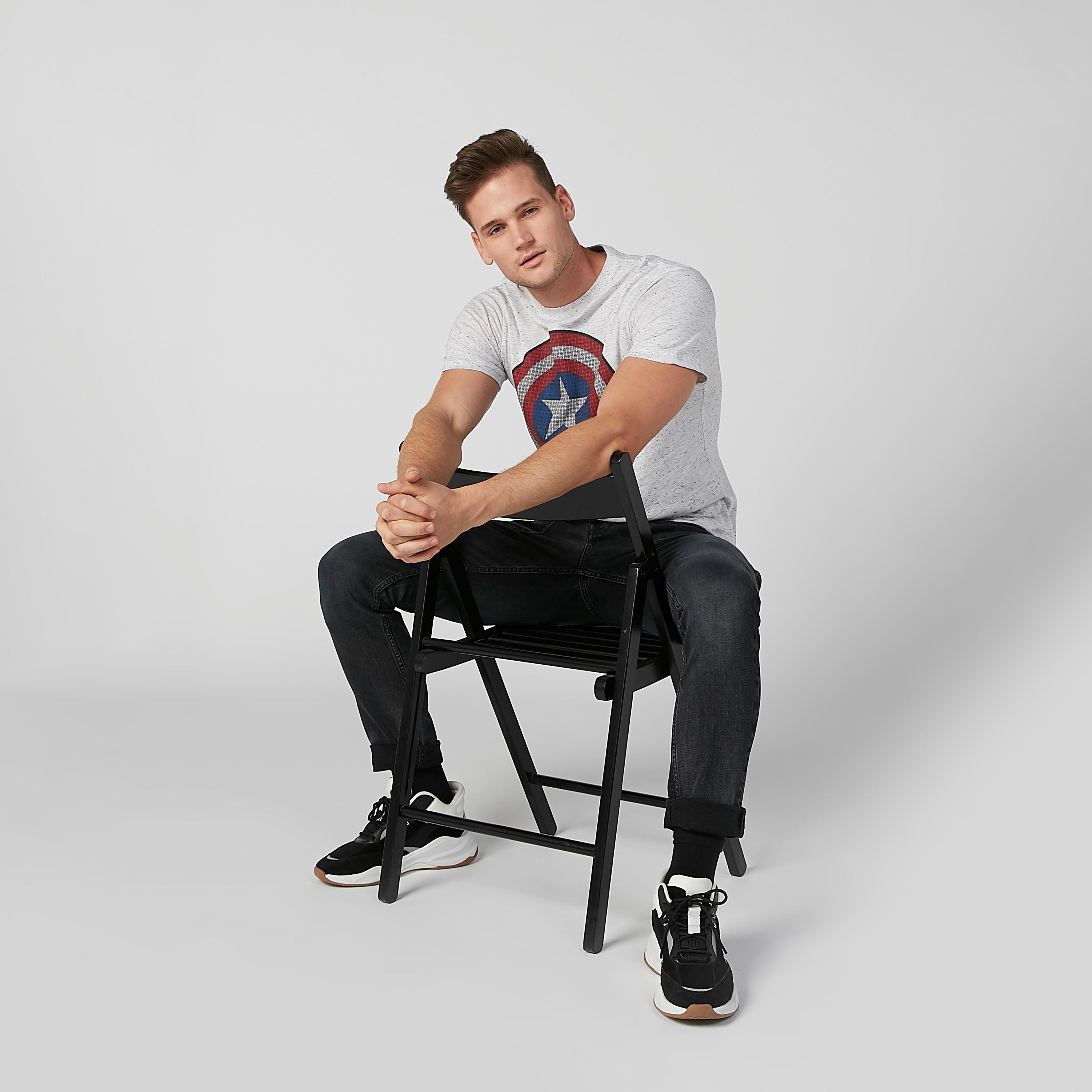 Slim Fit Captain America Printed T-shirt with Crew Neck-men-clothing-tshirtsandpolos-tshirts-image-2