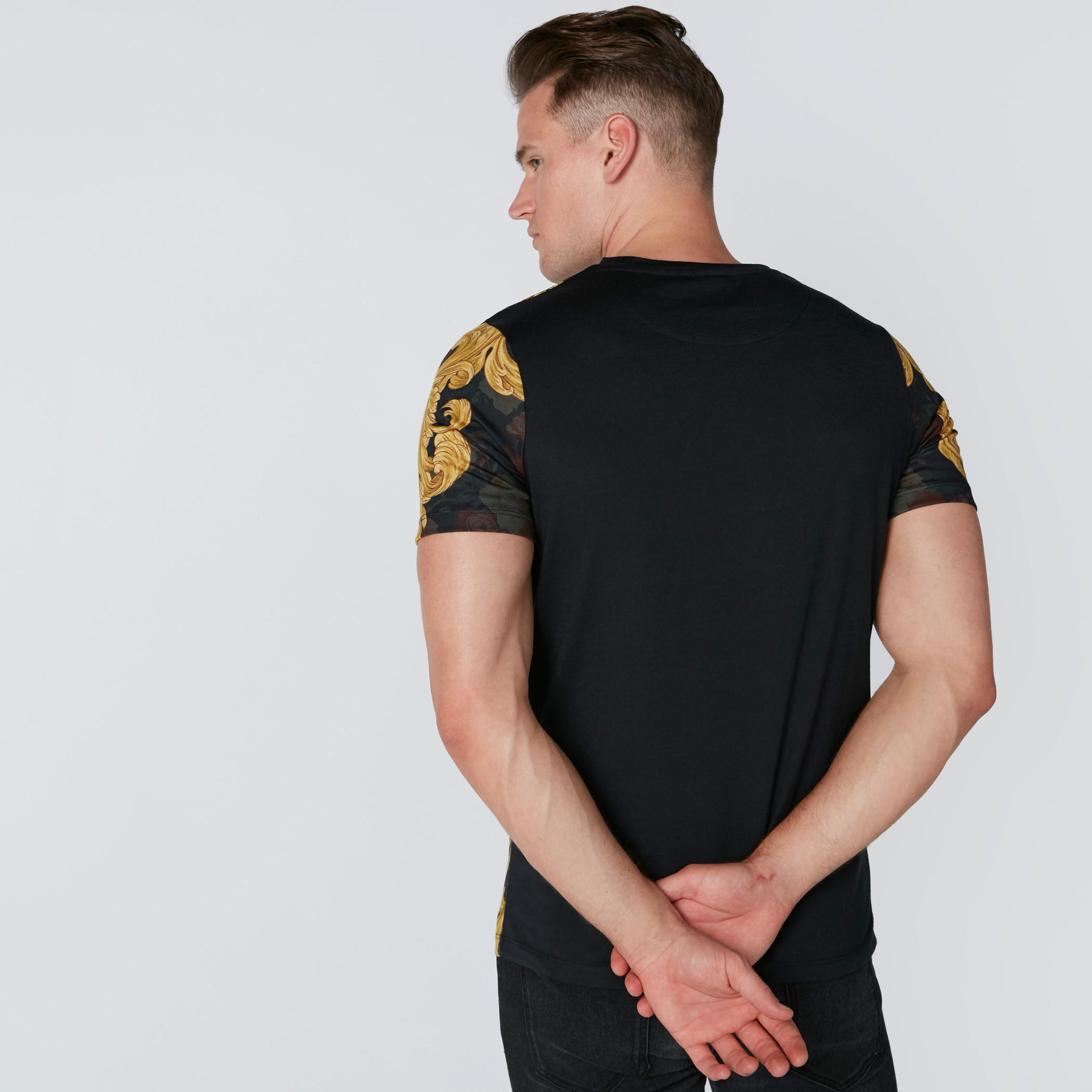 Batman Printed T-Shirt with Crew Neck and Short Sleeves-men-clothing-tshirtsandpolos-tshirts-image-2