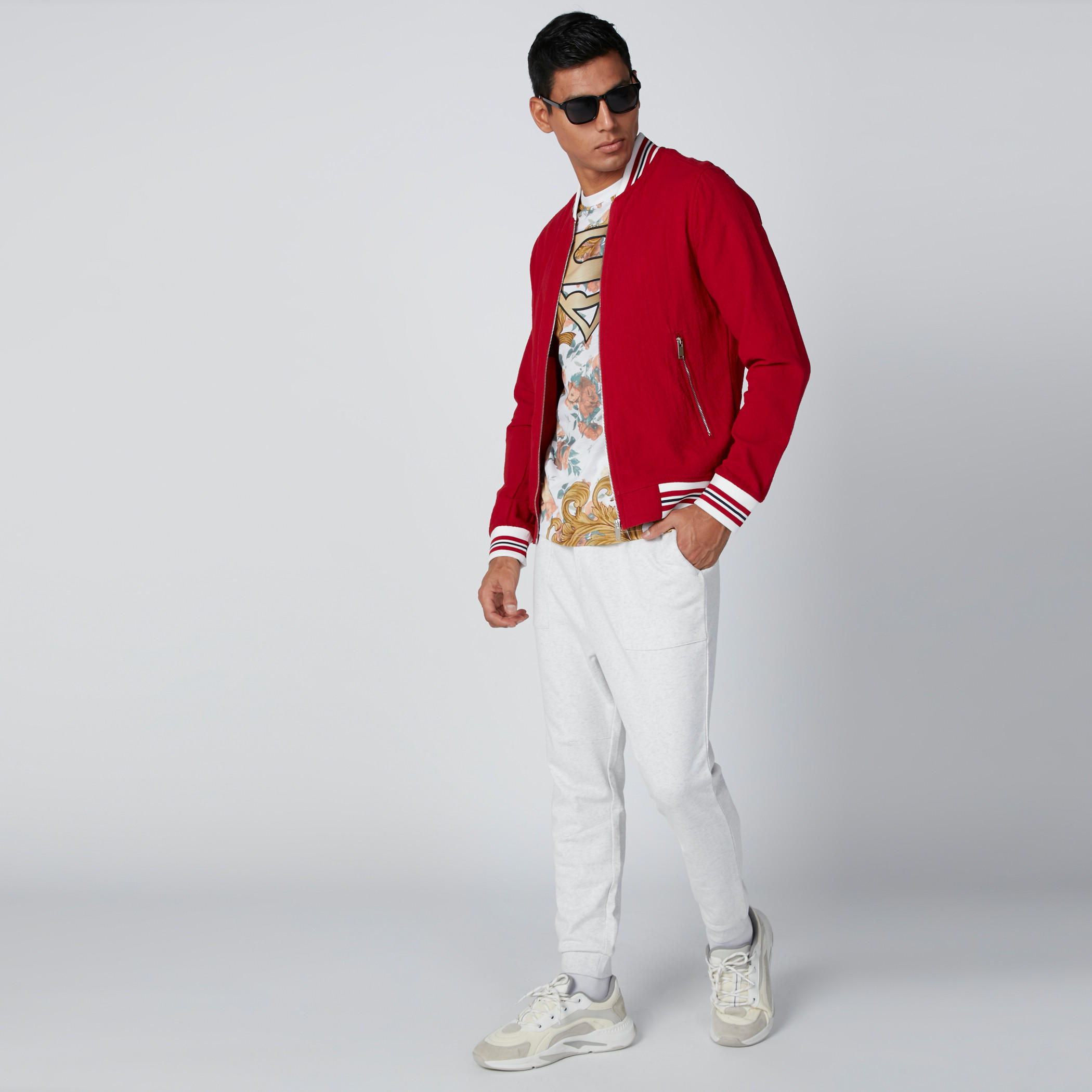 تيشيرت بياقة ضيّقة وأكمام قصيرة وطبعات سوبرمان-men-clothing-tshirtsandpolos-tshirts-image-3