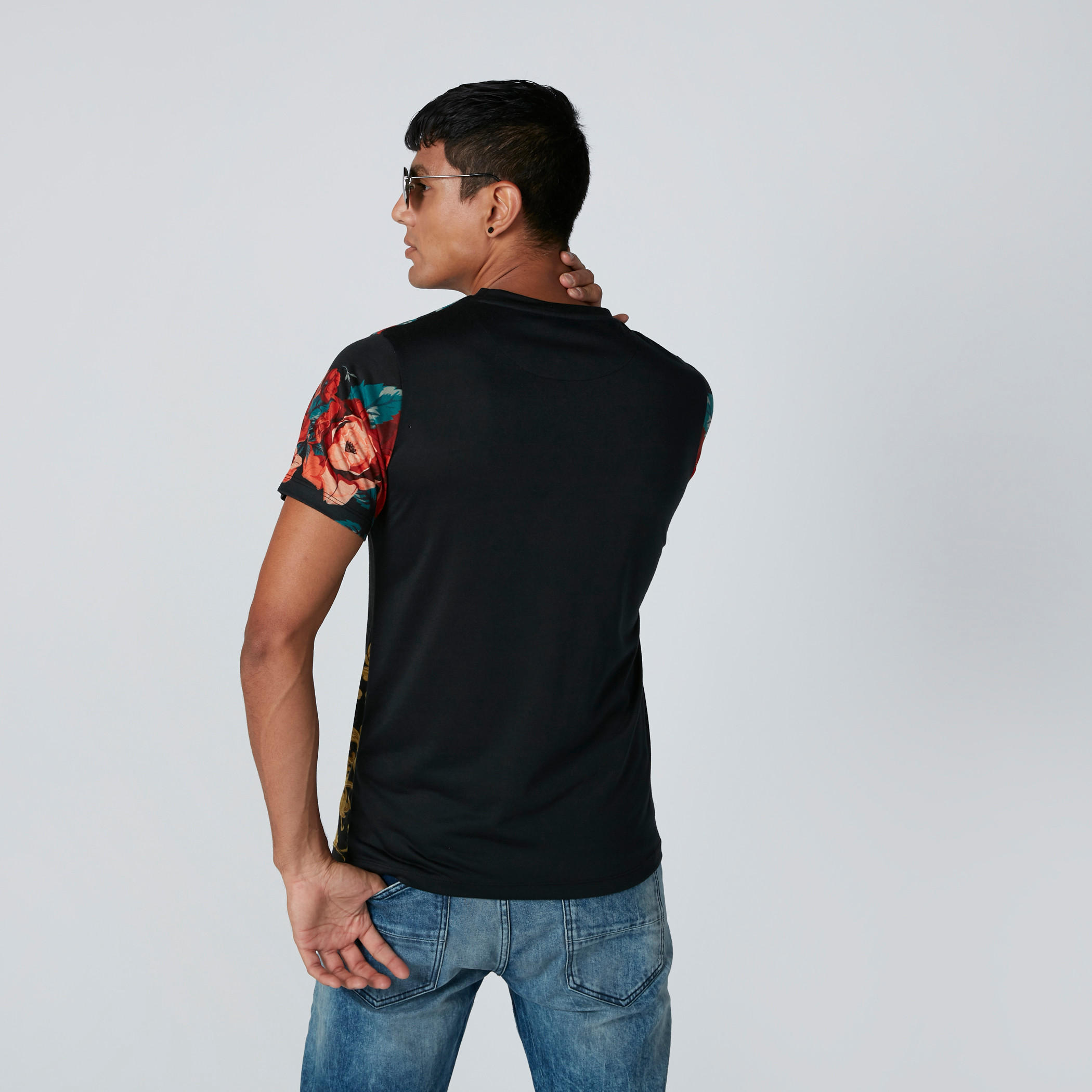 تيشيرت بأكمام قصيرة وطبعات سوبرمان-men-clothing-tshirtsandpolos-tshirts-image-2