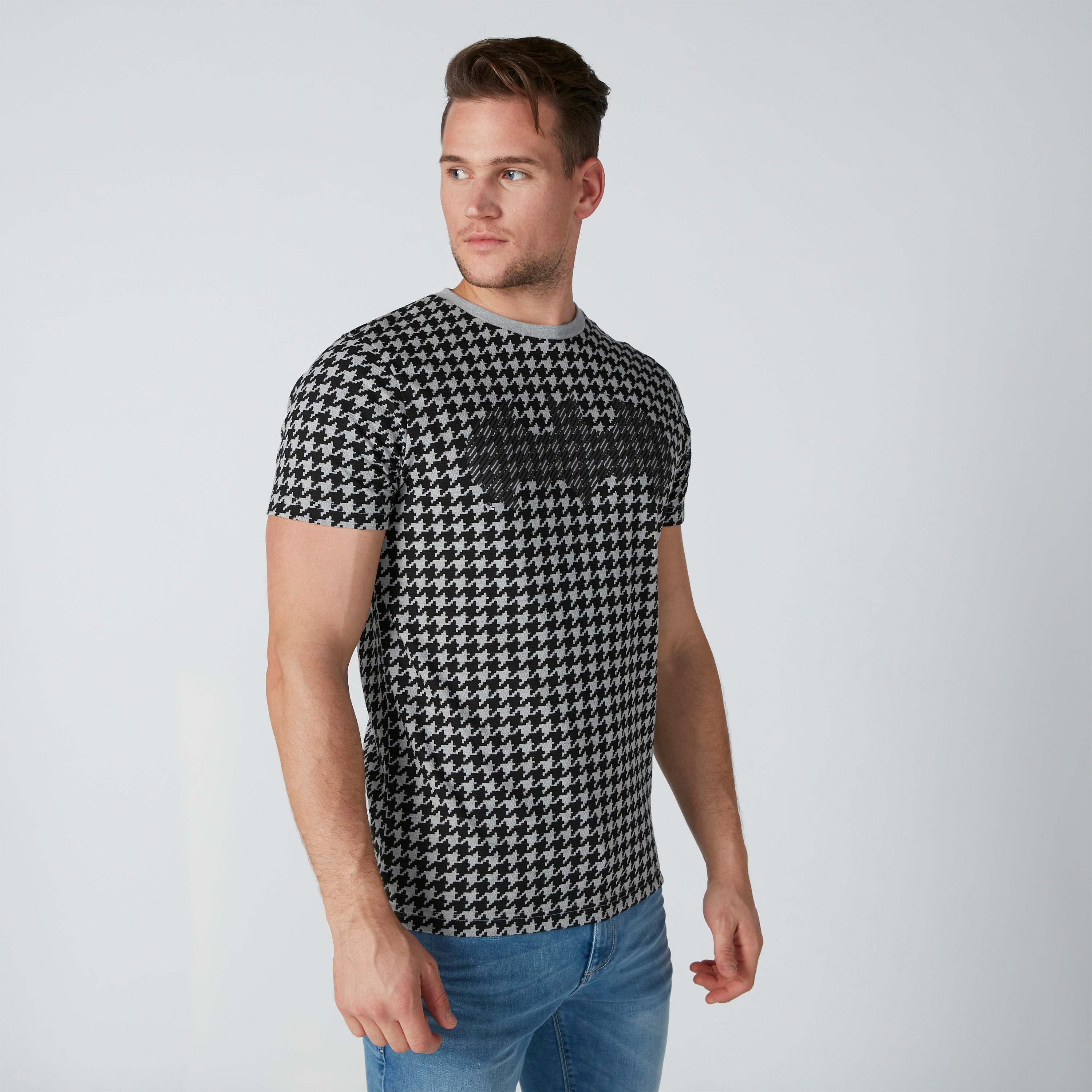 Batman Printed T-Shirt in Slim Fit with Crew Neck-men-clothing-tshirtsandpolos-tshirts-image-1
