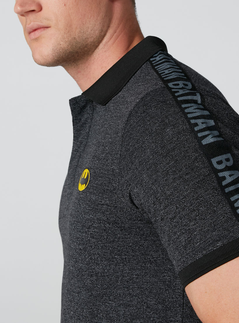 تيشيرت بياقة بولو وشريطة وطبعات باتمان-men-clothing-tshirtsandpolos-polos-image-5