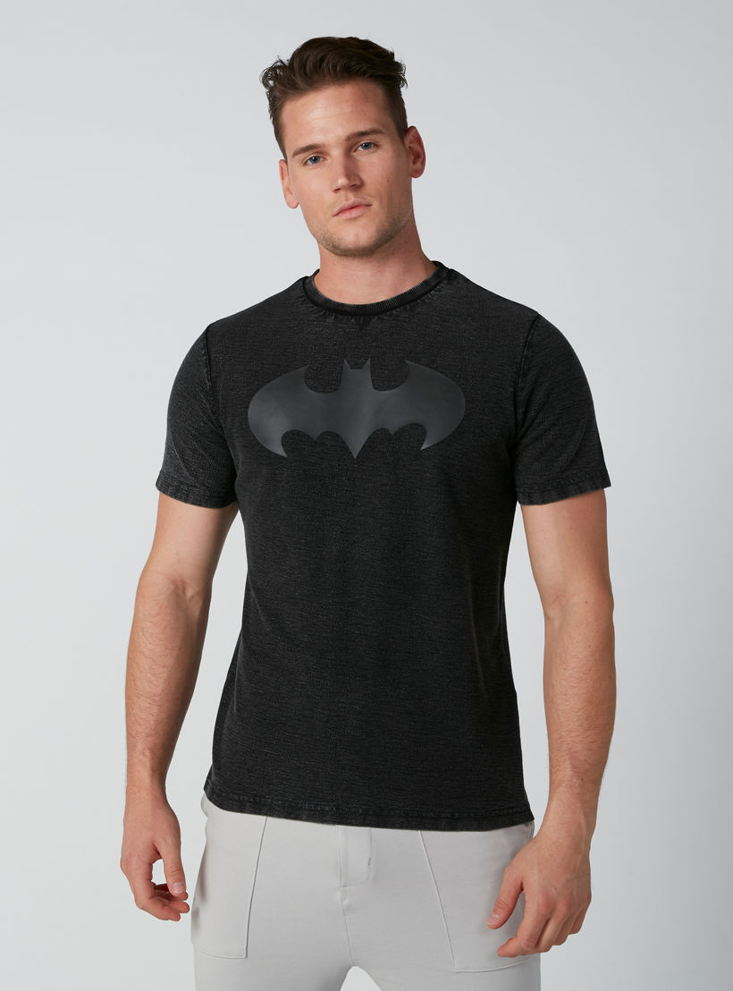 تيشيرت بياقة مستديرة وأكمام قصيرة وطبعات باتمان-men-clothing-tshirtsandpolos-tshirts-image-1