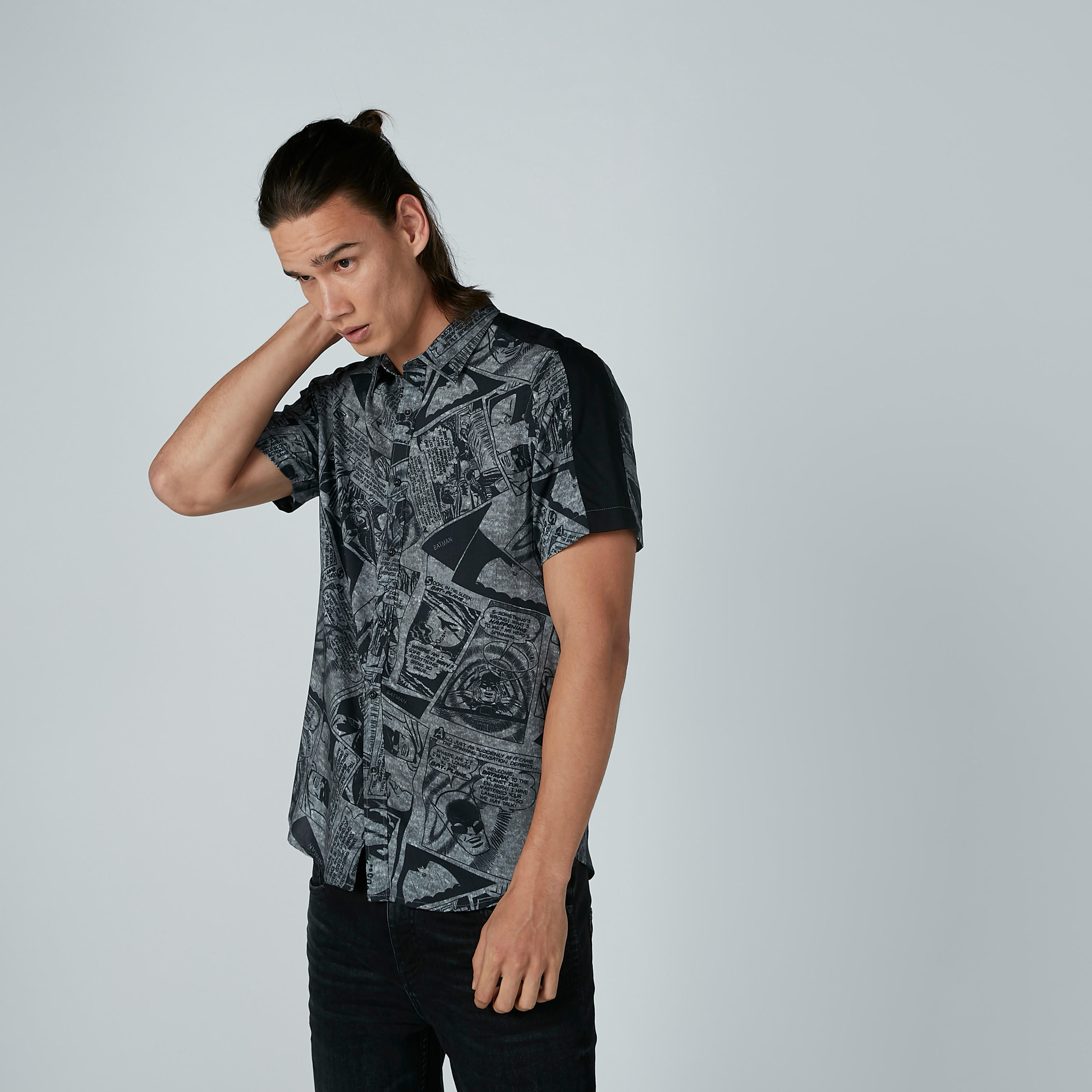 قميص بأكمام قصيرة وطبعات باتمان-men-clothing-shirts-image-1