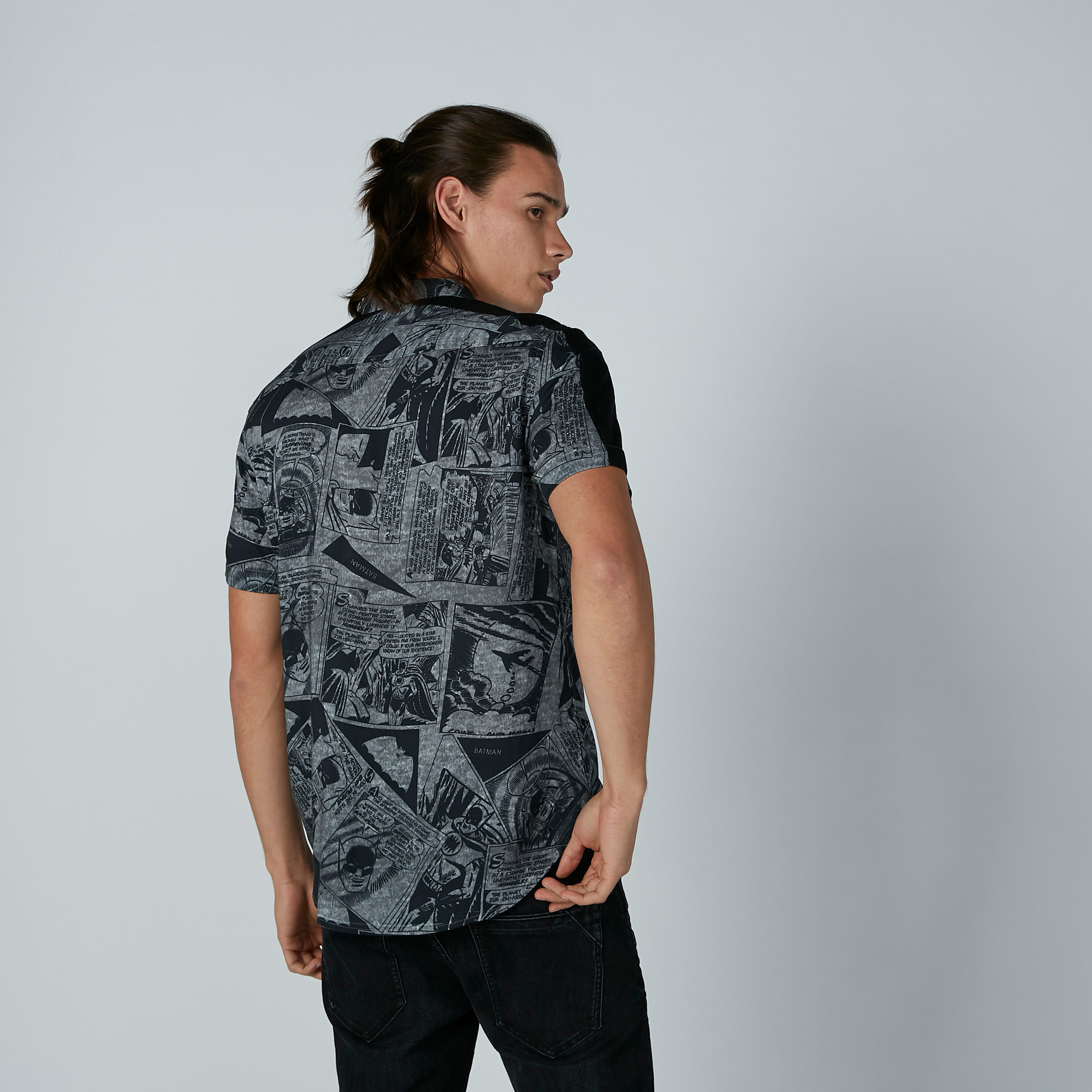 قميص بأكمام قصيرة وطبعات باتمان-men-clothing-shirts-image-4