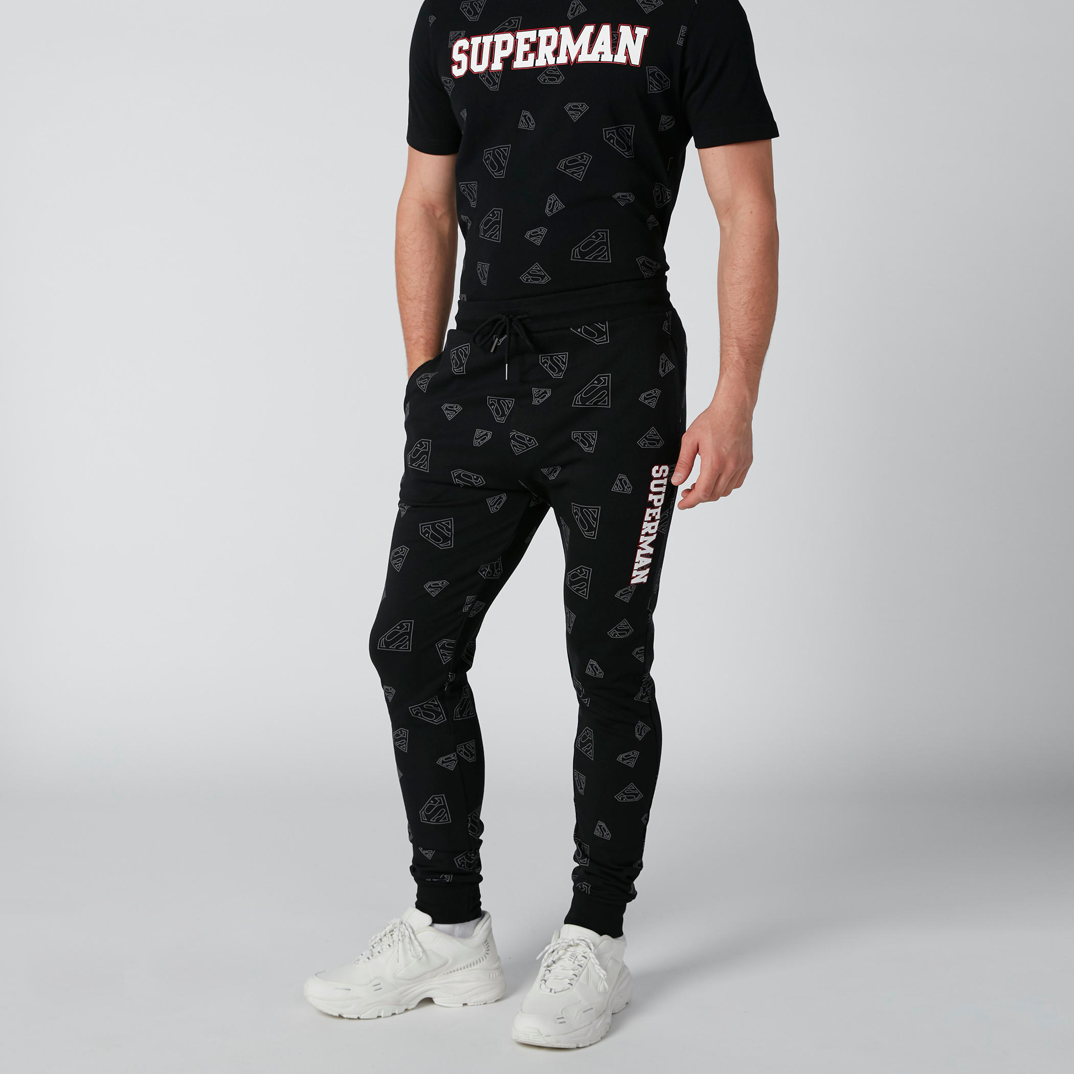 بنطال رياضي برباط وجيوب وطبعات سوبرمان-men-clothing-bottoms-joggers-image-2