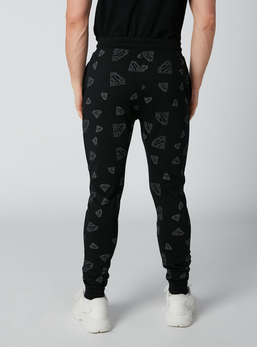 بنطال رياضي برباط وجيوب وطبعات سوبرمان-men-clothing-bottoms-joggers-image-3