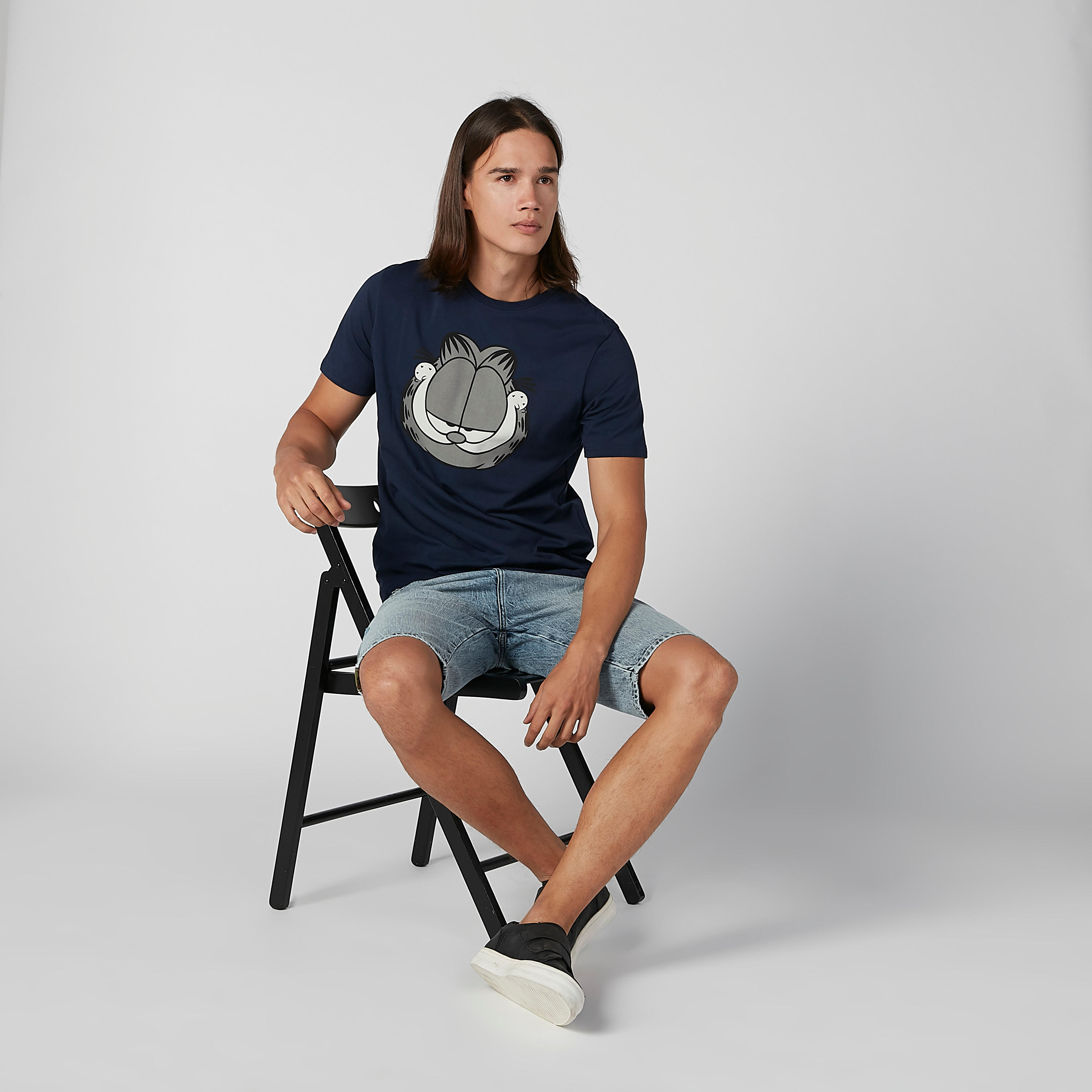 تيشيرت مستدام سليم بياقة ضيّقة وطبعات جارفيلد -men-clothing-tshirtsandpolos-tshirts-image-1