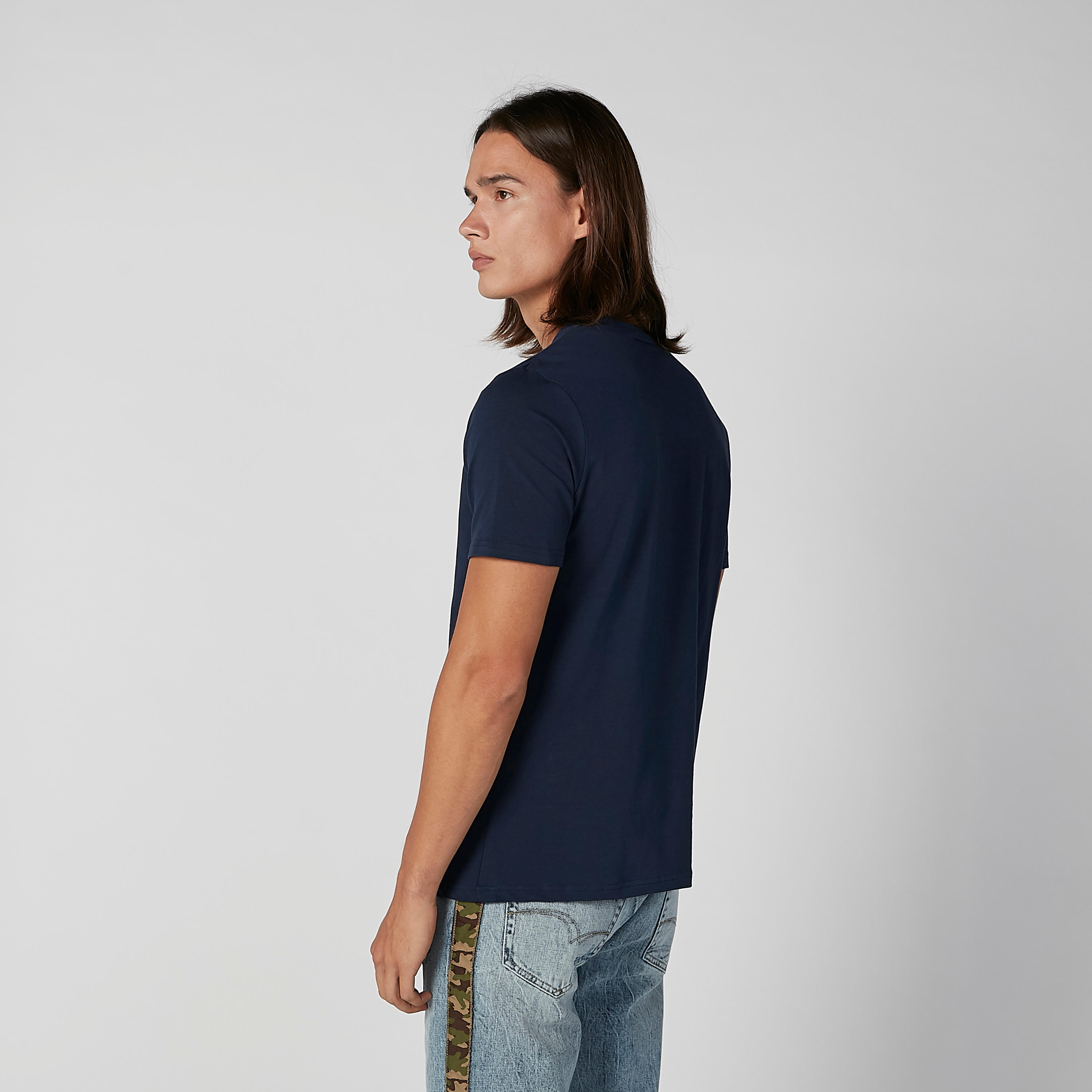 تيشيرت مستدام سليم بياقة ضيّقة وطبعات جارفيلد -men-clothing-tshirtsandpolos-tshirts-image-4