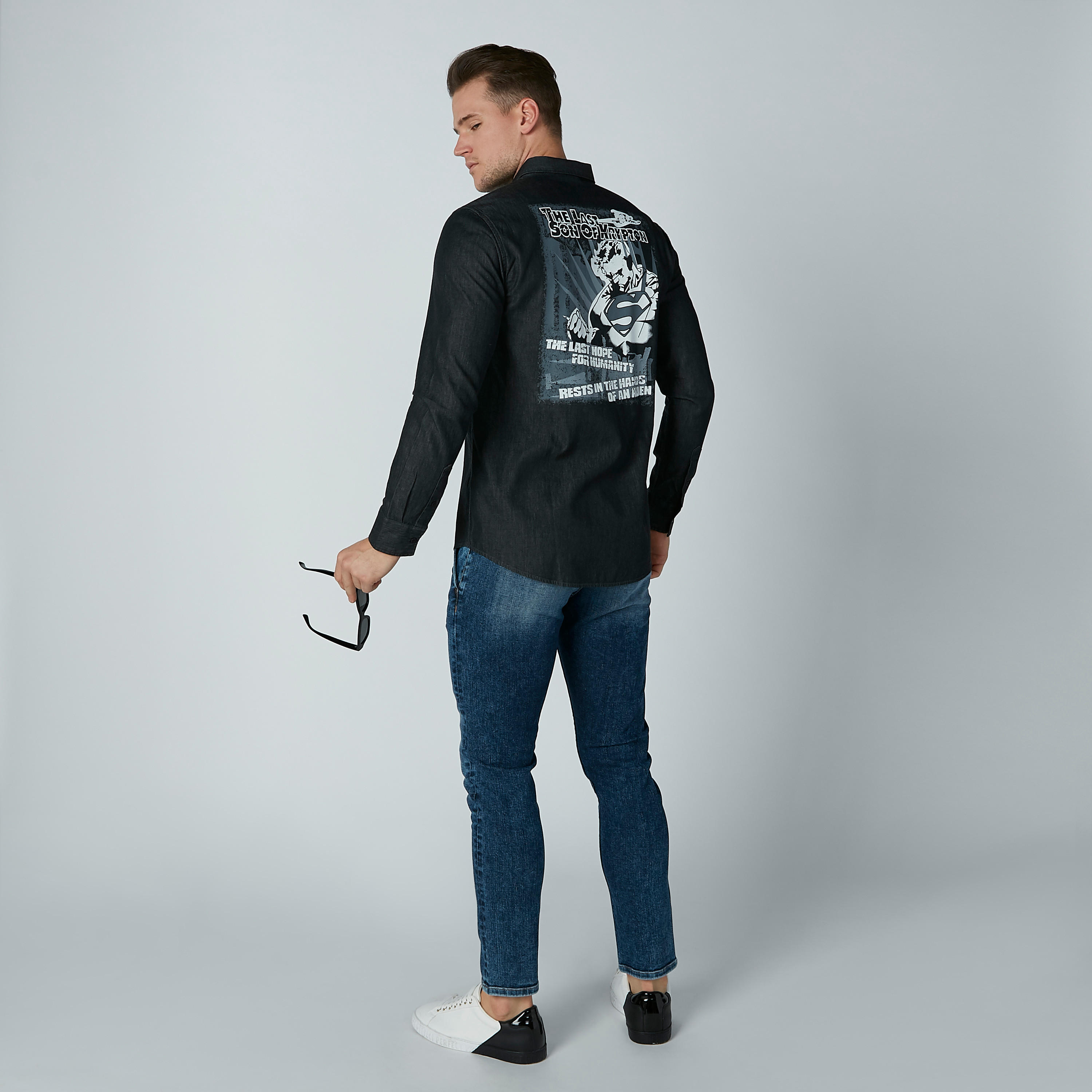 تيشيرت بأكمام طويلة وطبعات سوبرمان-men-clothing-shirts-image-2