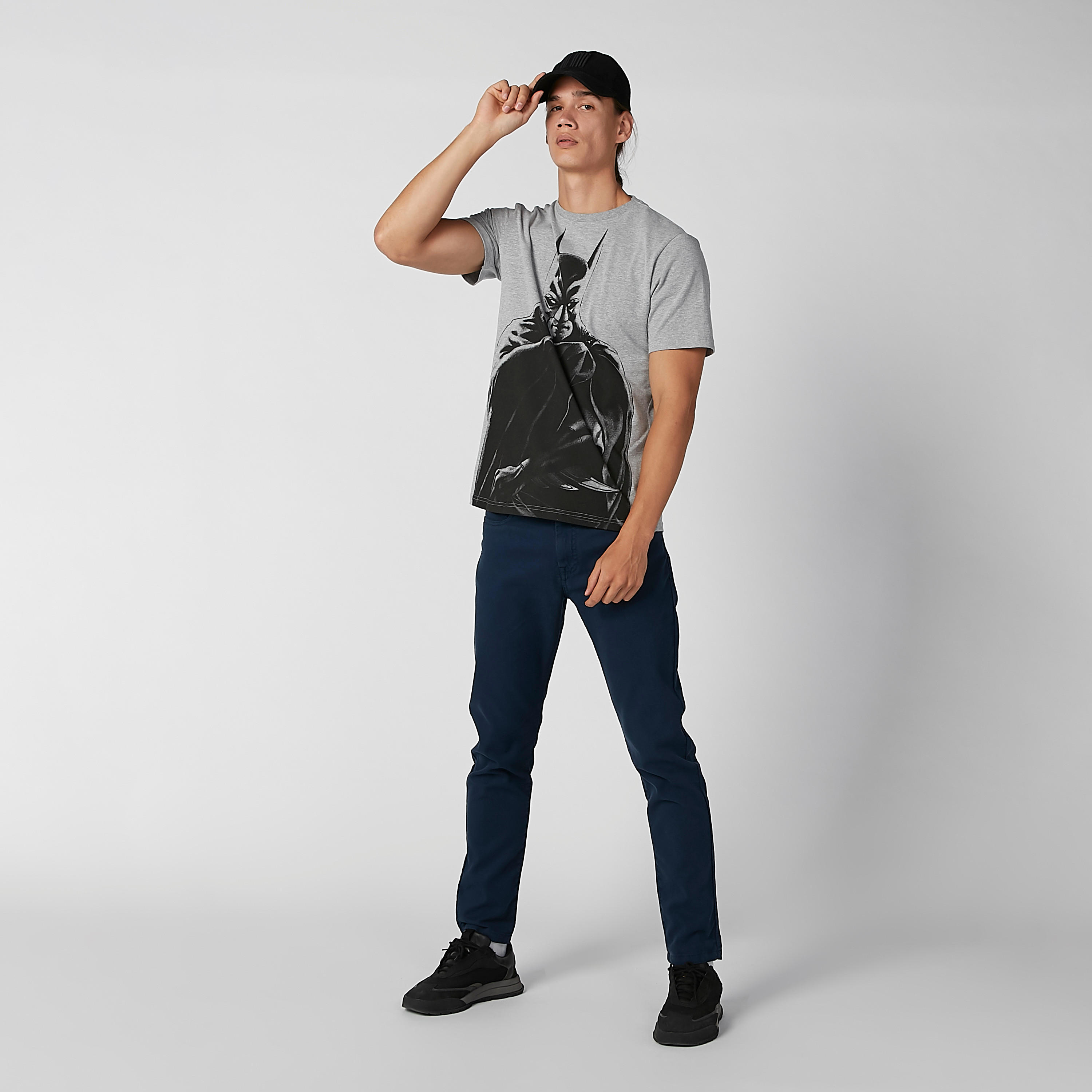 تيشيرت بياقة مستديرة وأكمام قصيرة وطبعات باتمان-men-clothing-tshirtsandpolos-tshirts-image-1