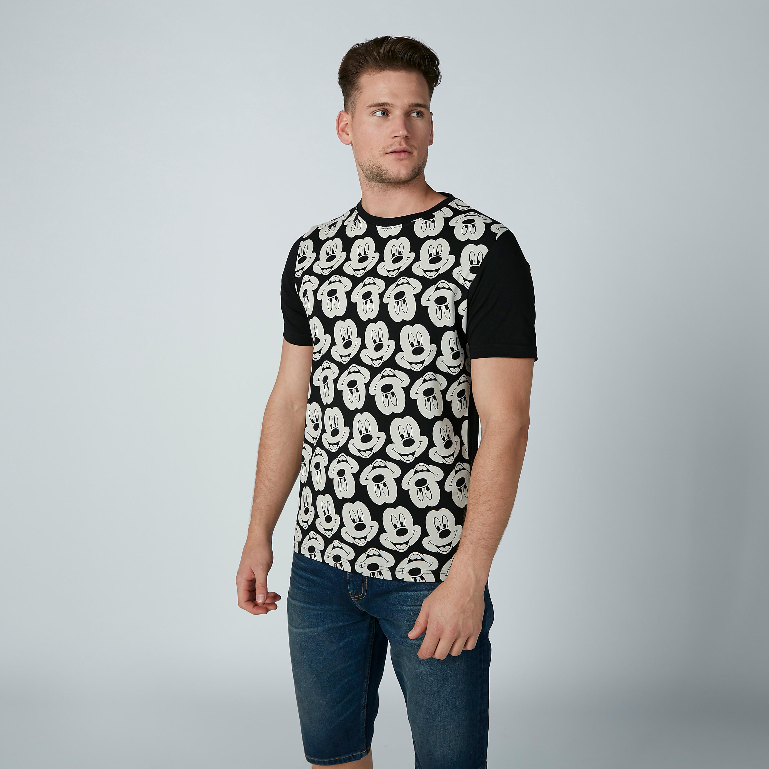 تيشيرت بأكمام قصيرة وطبعات ميكي ماوس-men-clothing-tshirtsandpolos-tshirts-image-1