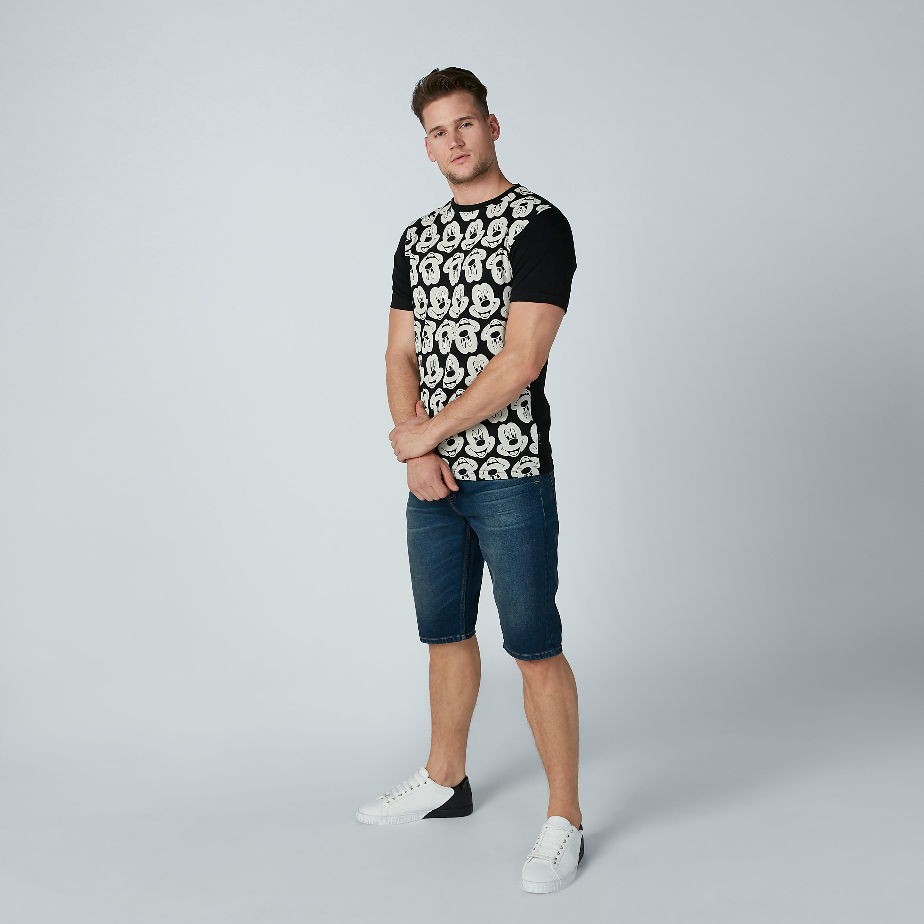 تيشيرت بأكمام قصيرة وطبعات ميكي ماوس-men-clothing-tshirtsandpolos-tshirts-image-2