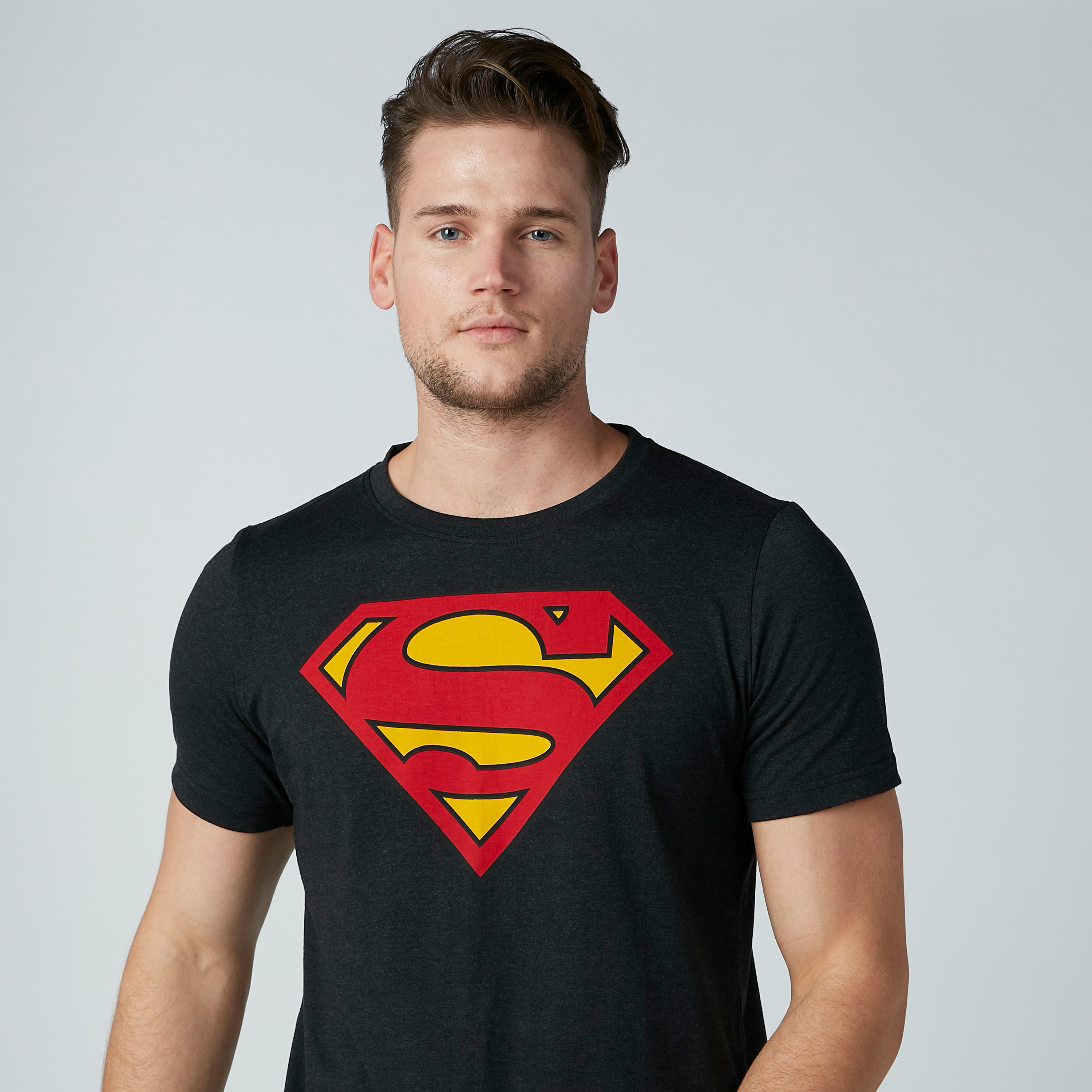 تيشيرت بياقة مستديرة وأكمام قصيرة وطبعات سوبرمان-men-clothing-tshirtsandpolos-tshirts-image-2