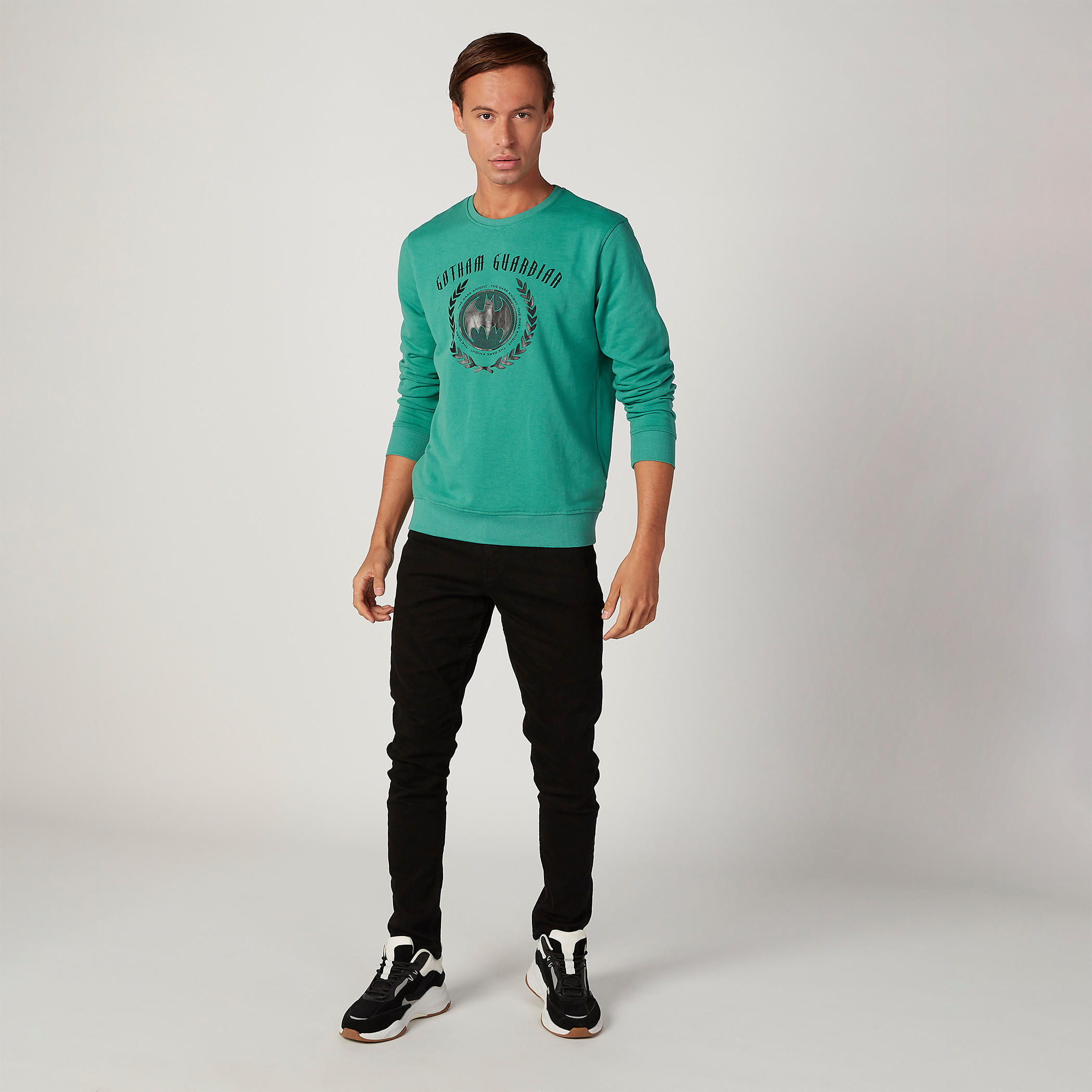 سويت شيرت سليم فيت بياقة مستديرة وأكمام طويلة وطبعات باتمان-men-winterwear-hoodiesandsweatshirts-image-2
