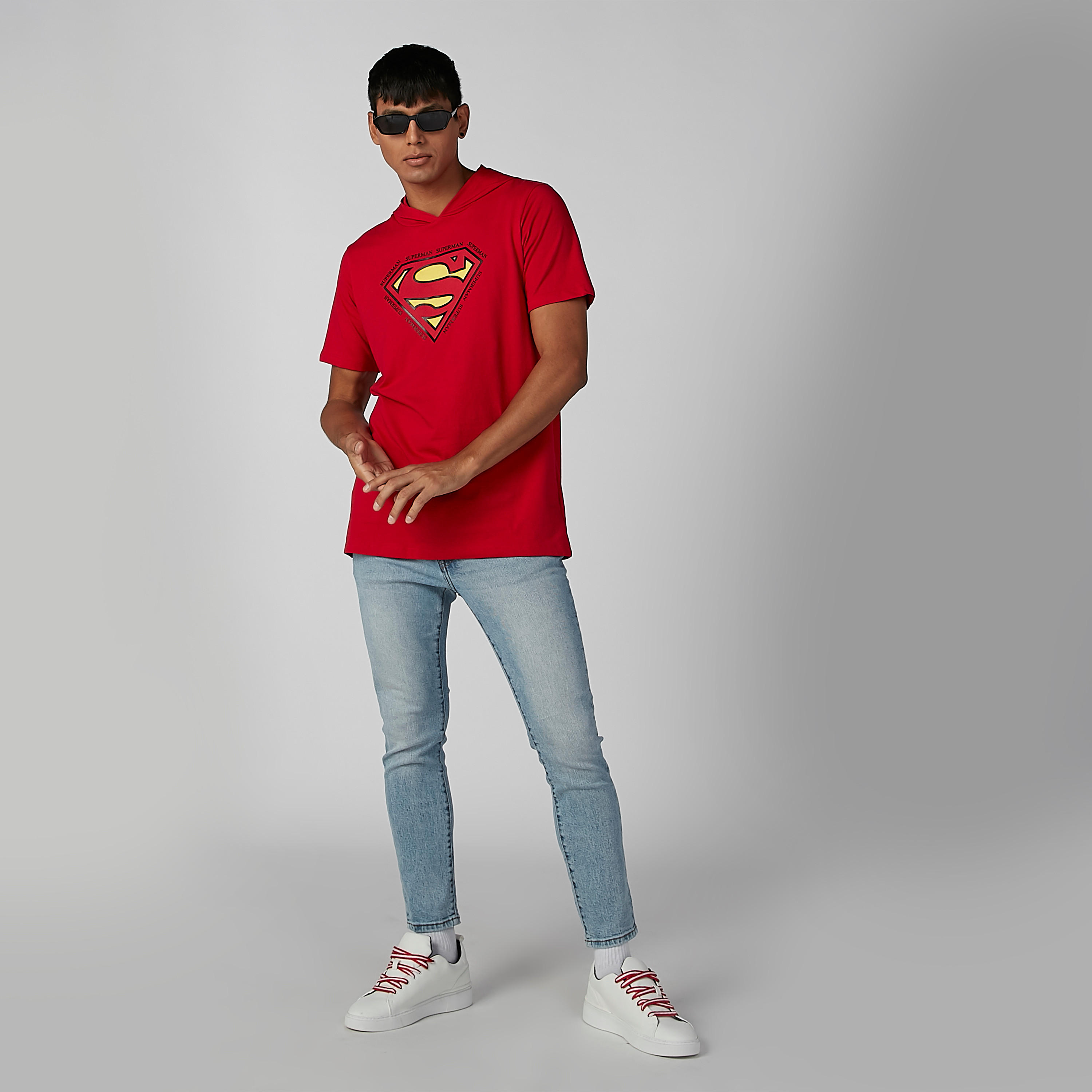 تيشيرت بقبّعة وأكمام قصيرة وطبعات سوبرمان-men-clothing-tshirtsandpolos-tshirts-image-1